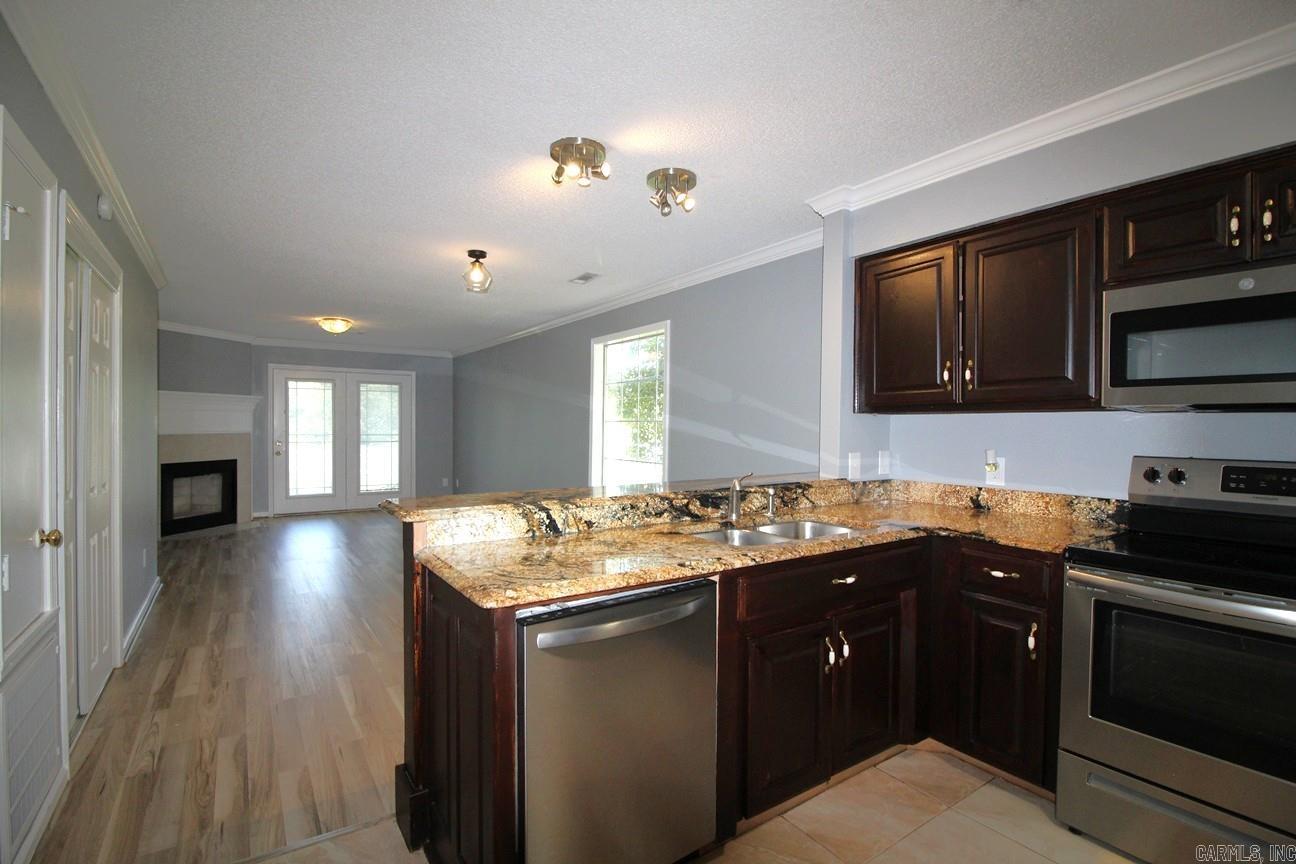 DIAMONDHEAD MANOR - Residential