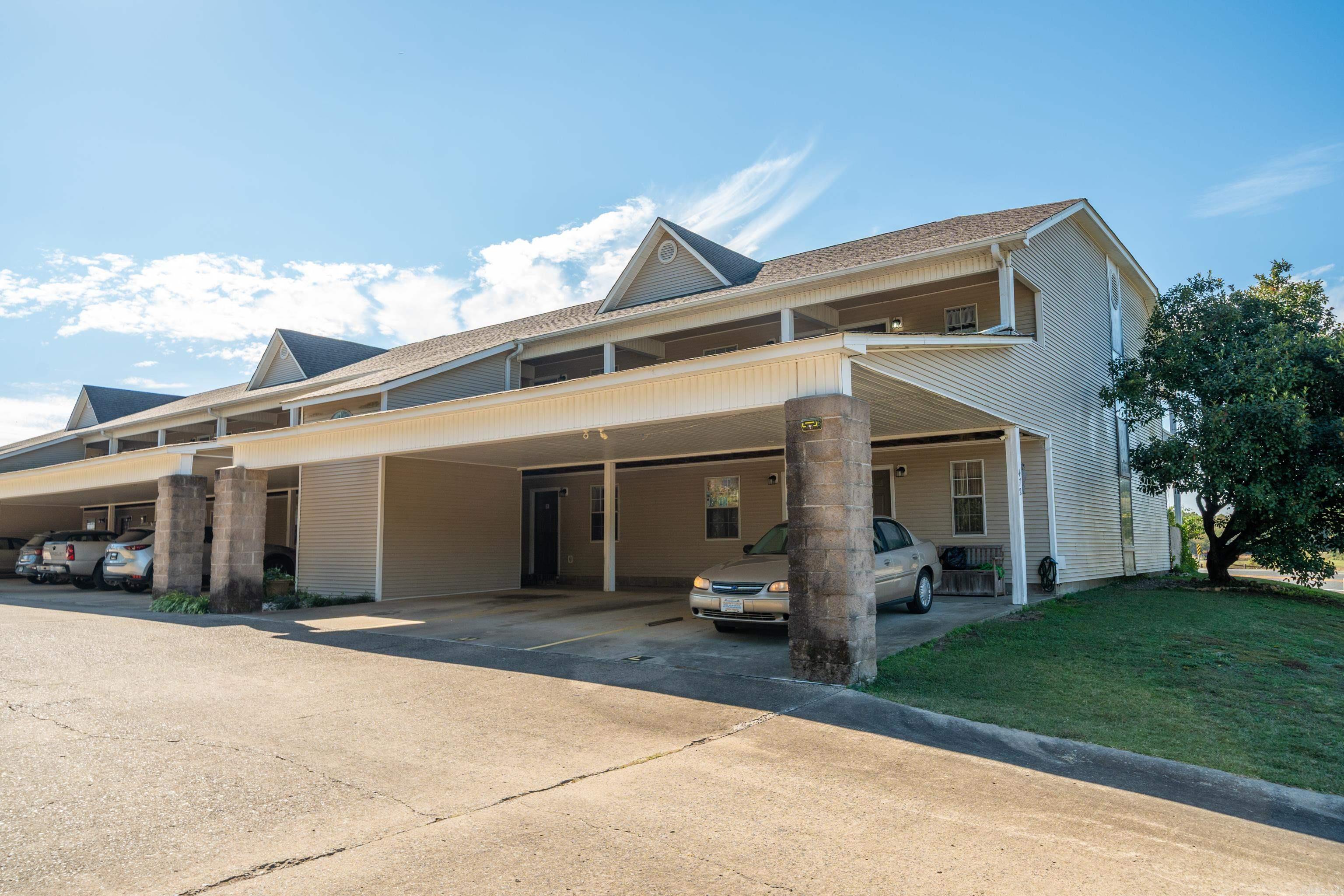 DIAMONDHEAD MANOR - Residential