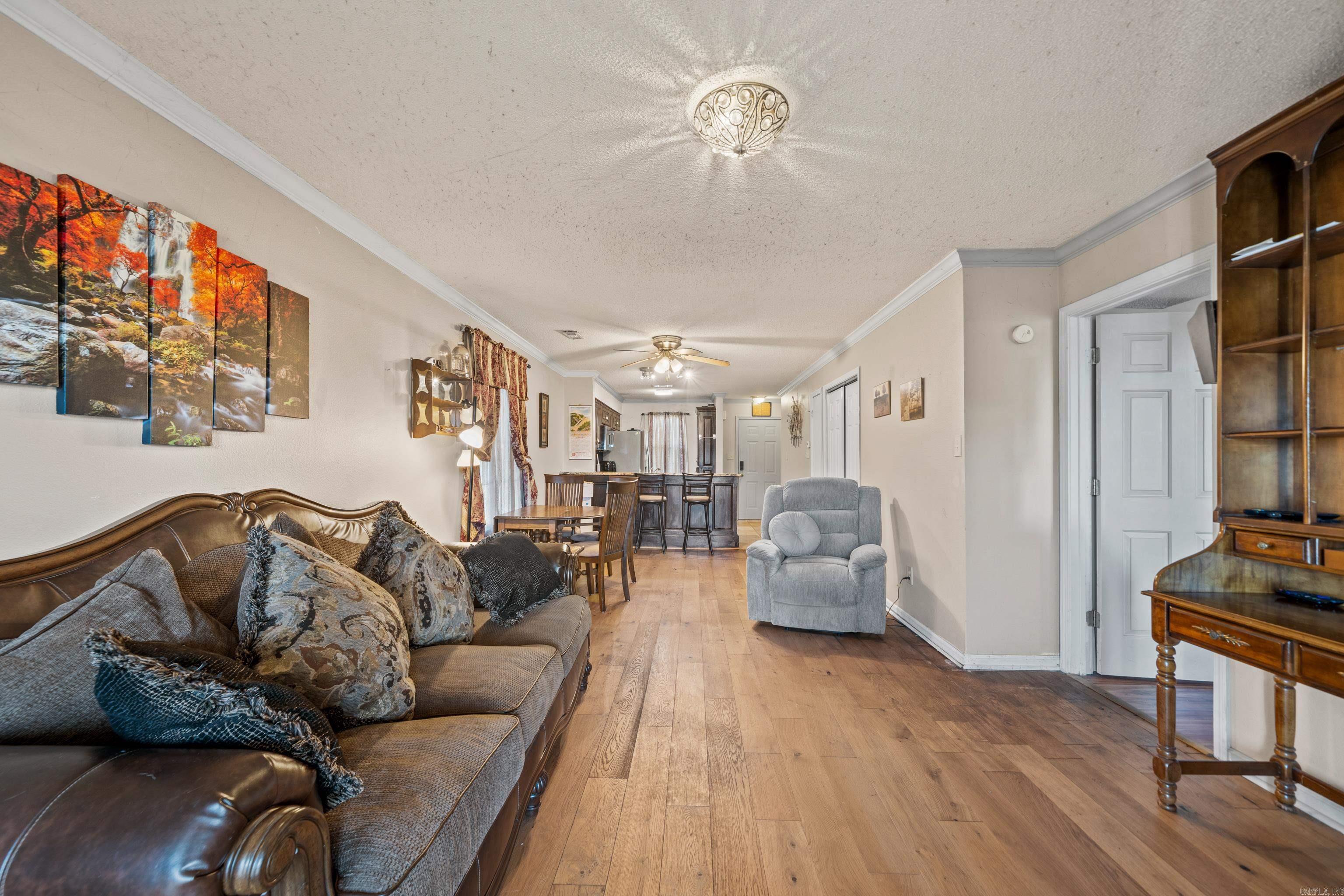 DIAMONDHEAD MANOR - Residential