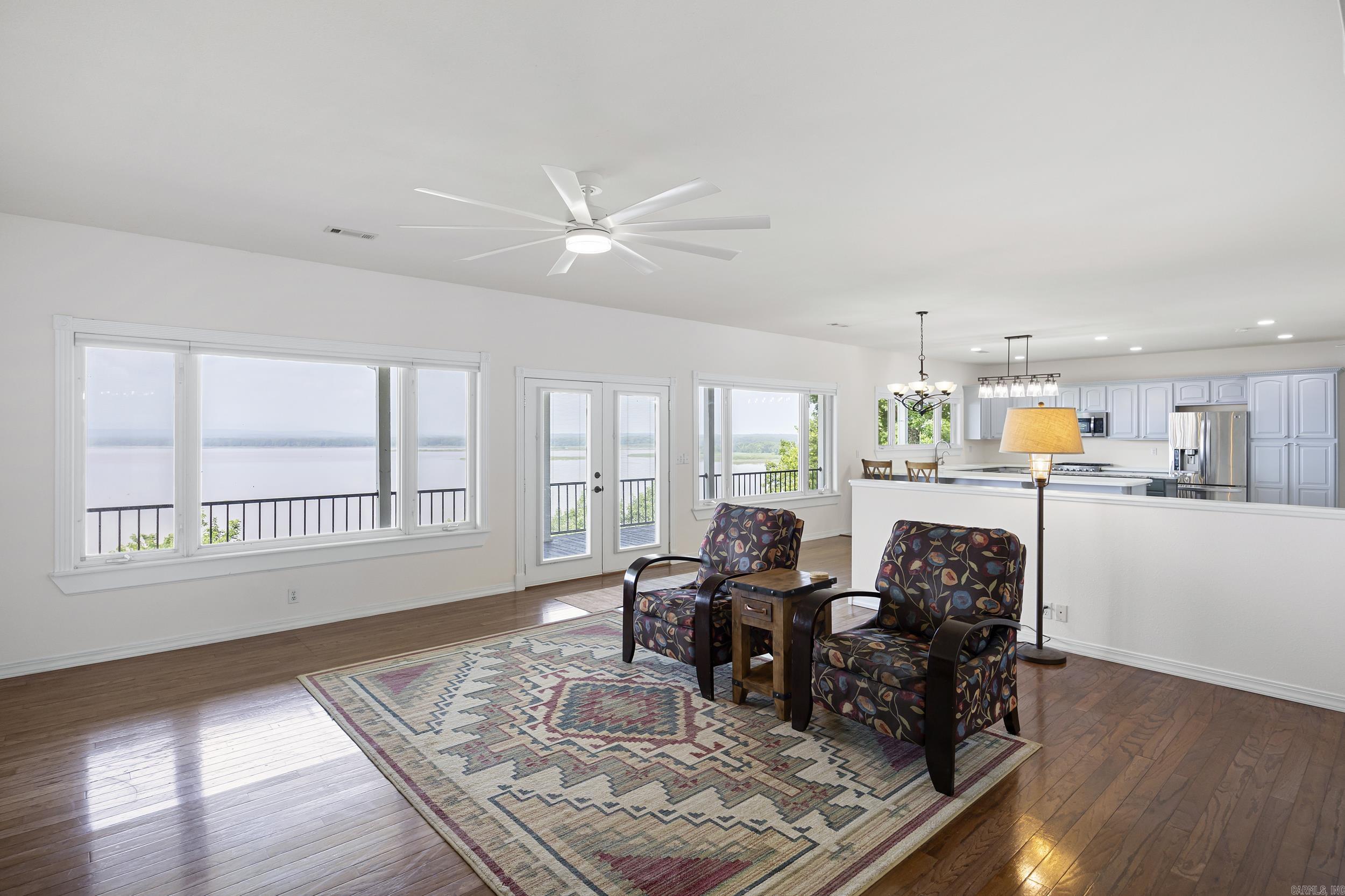 EAGLE RIDGE I - Residential