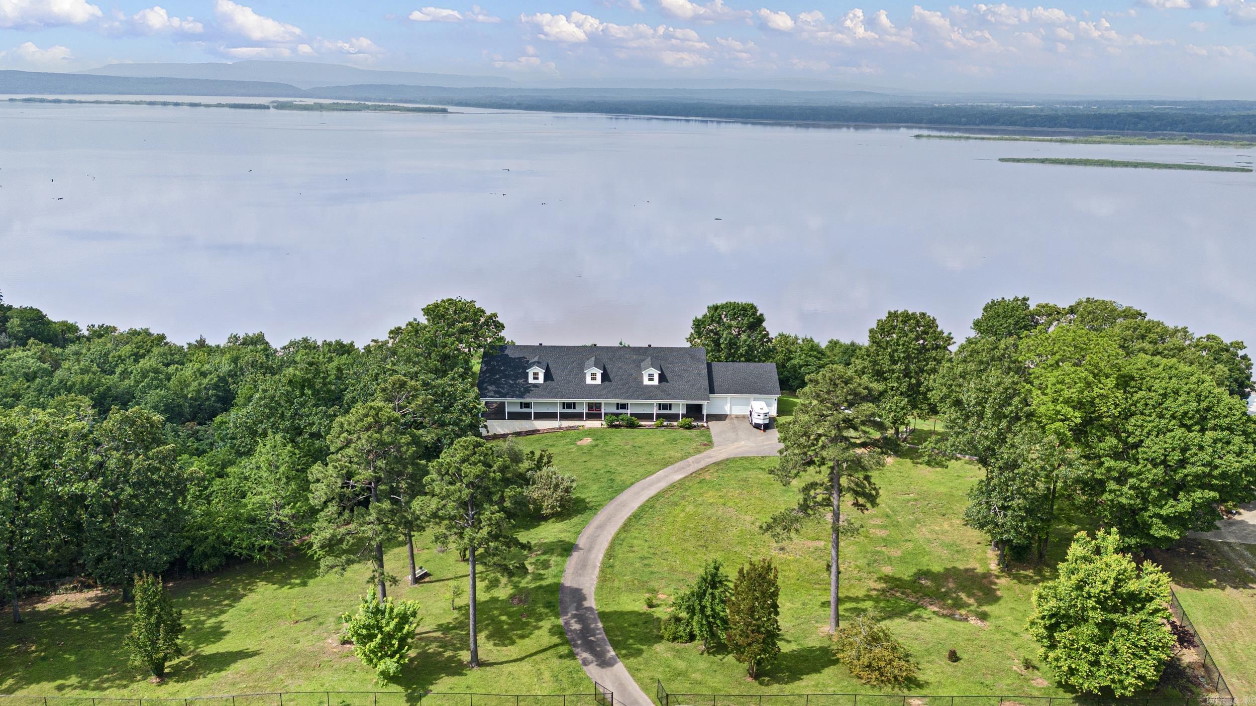 EAGLE RIDGE I - Residential