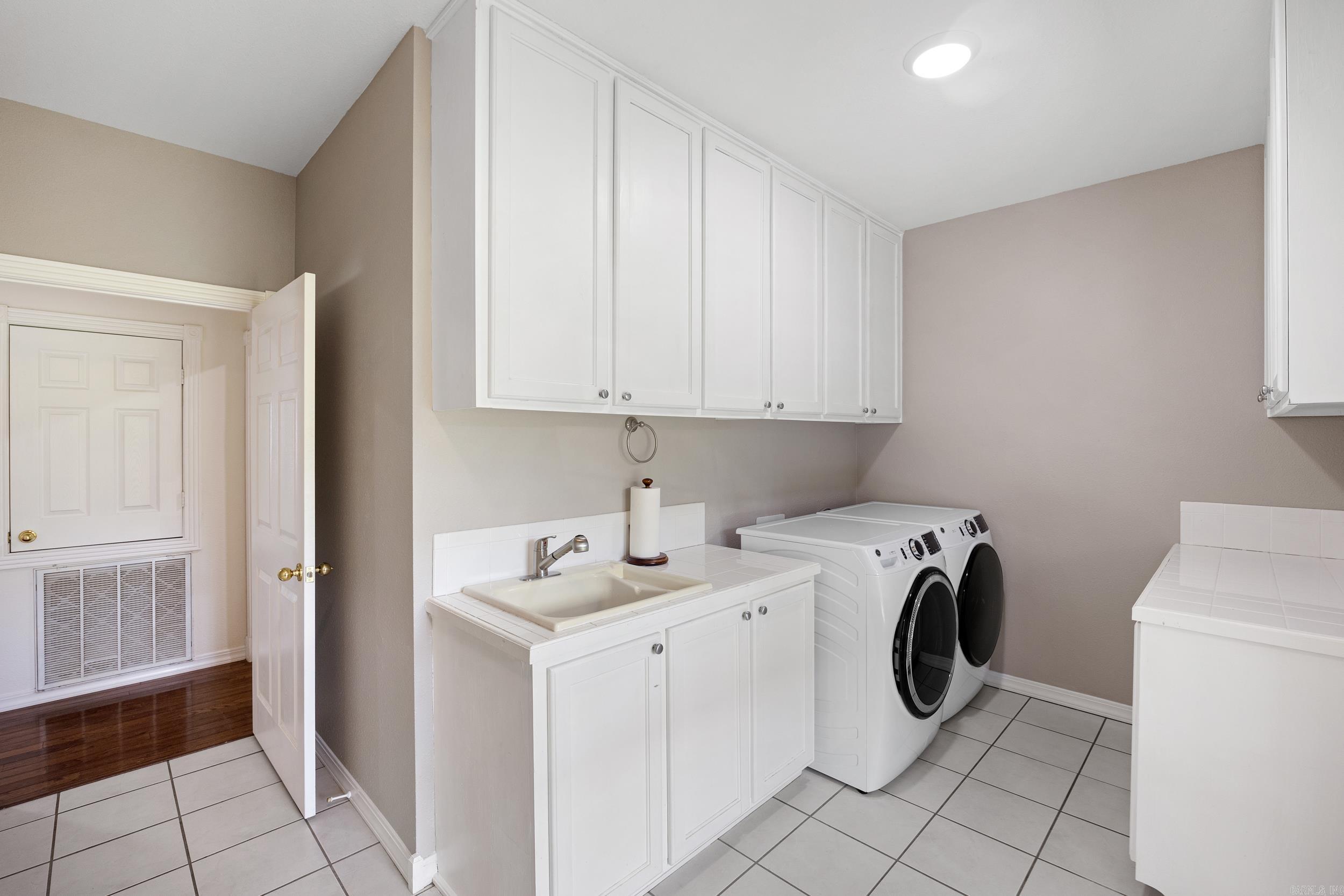 EAGLE RIDGE I - Residential