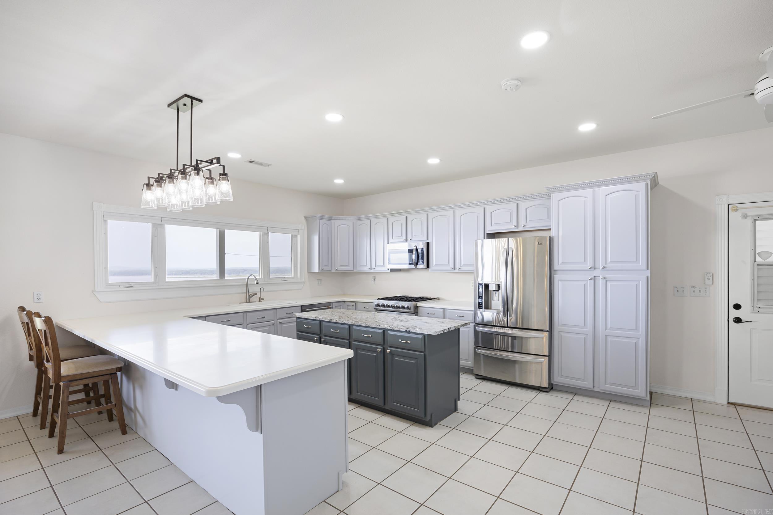 EAGLE RIDGE I - Residential