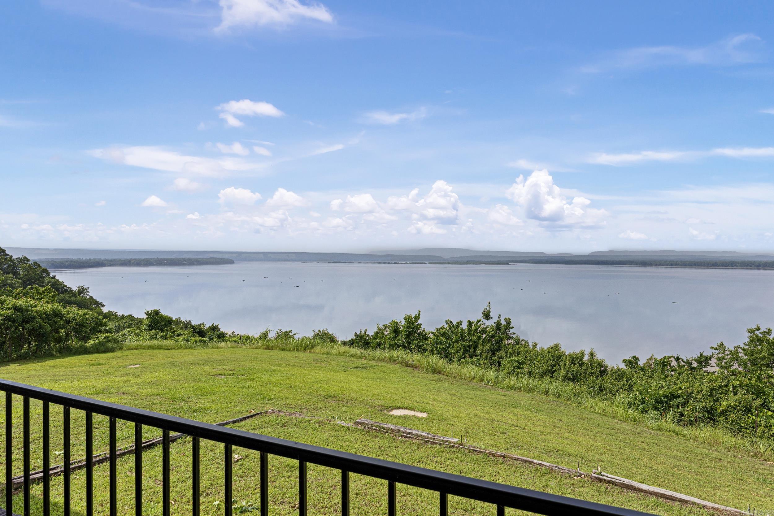 EAGLE RIDGE I - Residential
