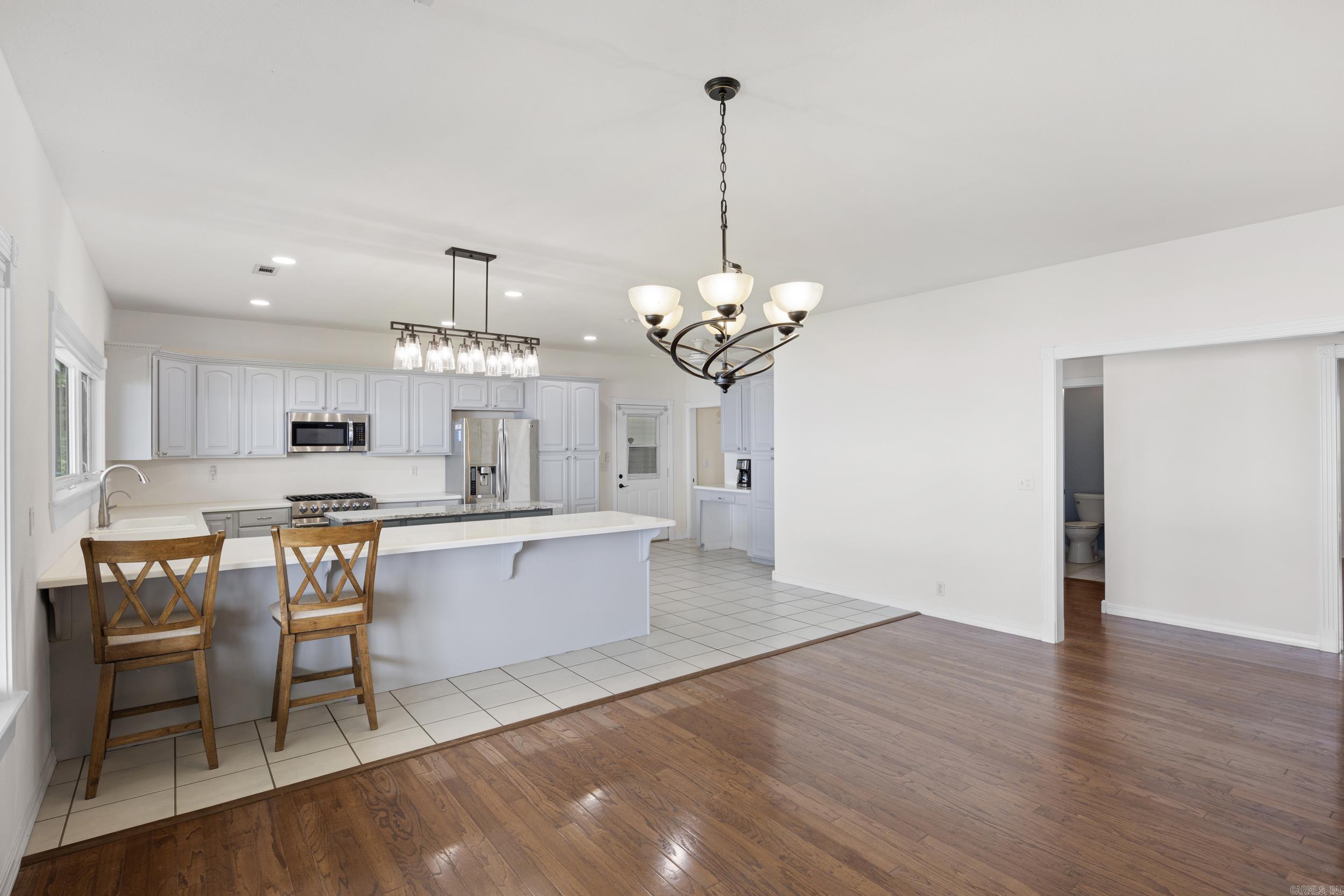 EAGLE RIDGE I - Residential