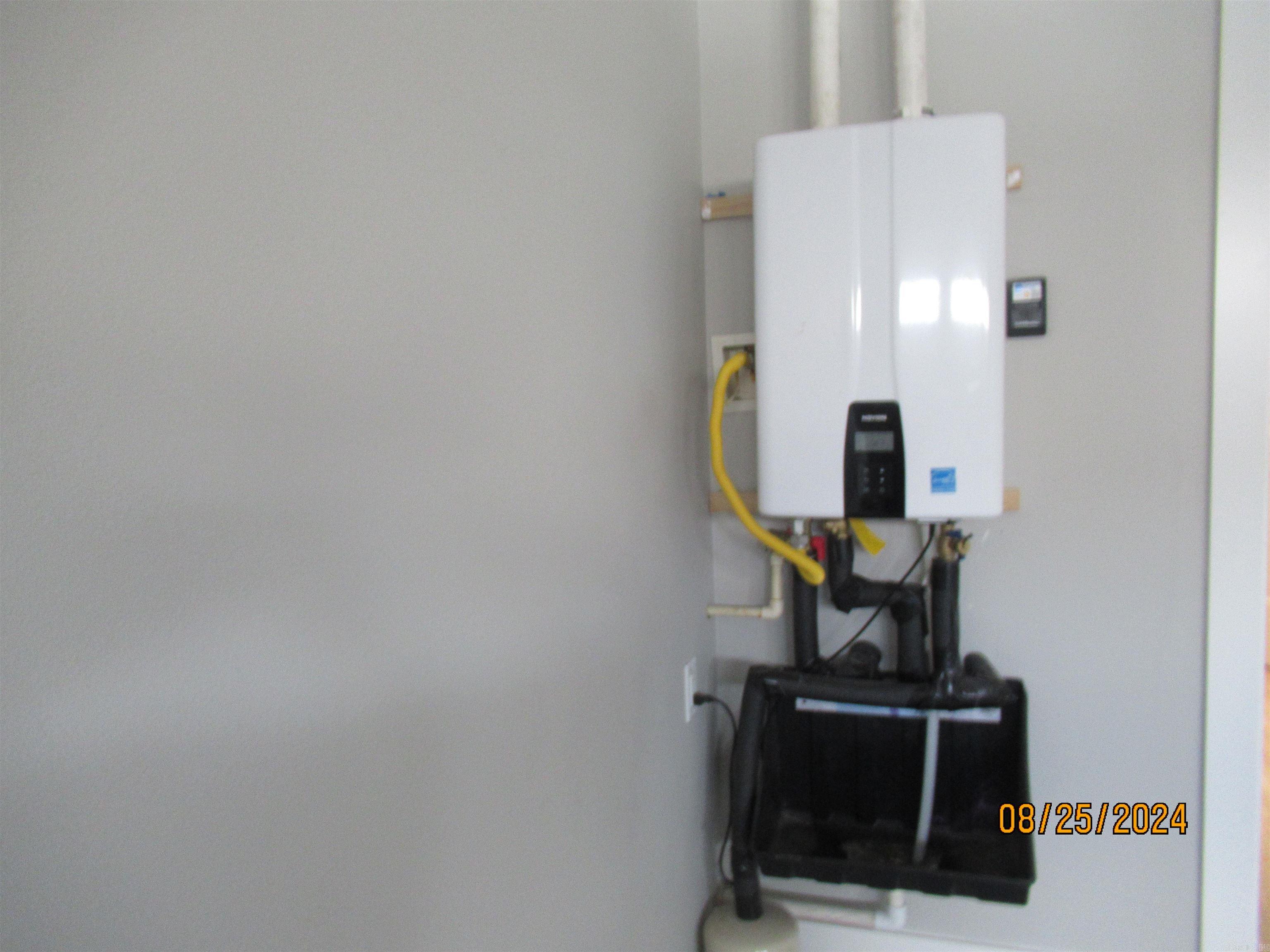 Rockwater Village - Residential Lease