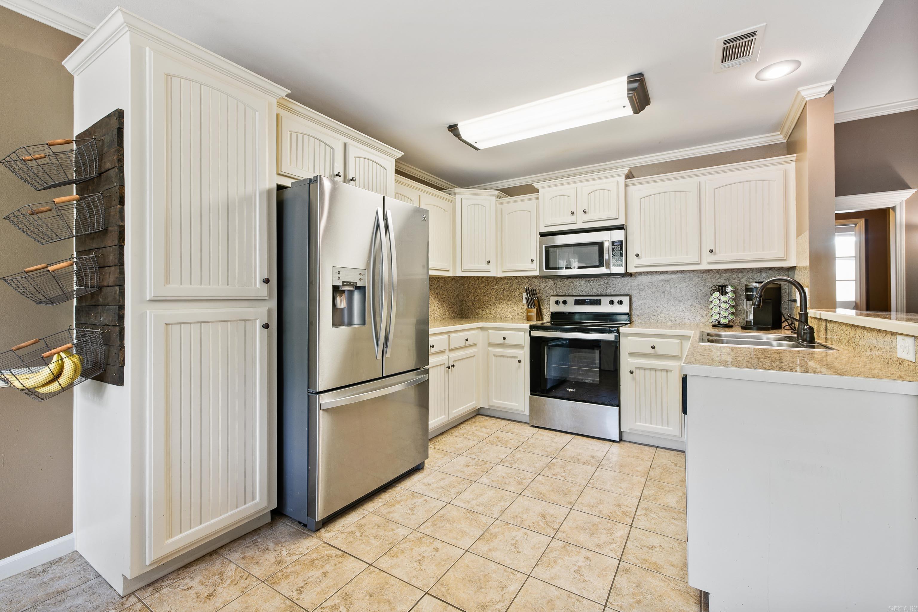 KINGS CROSSING - Residential