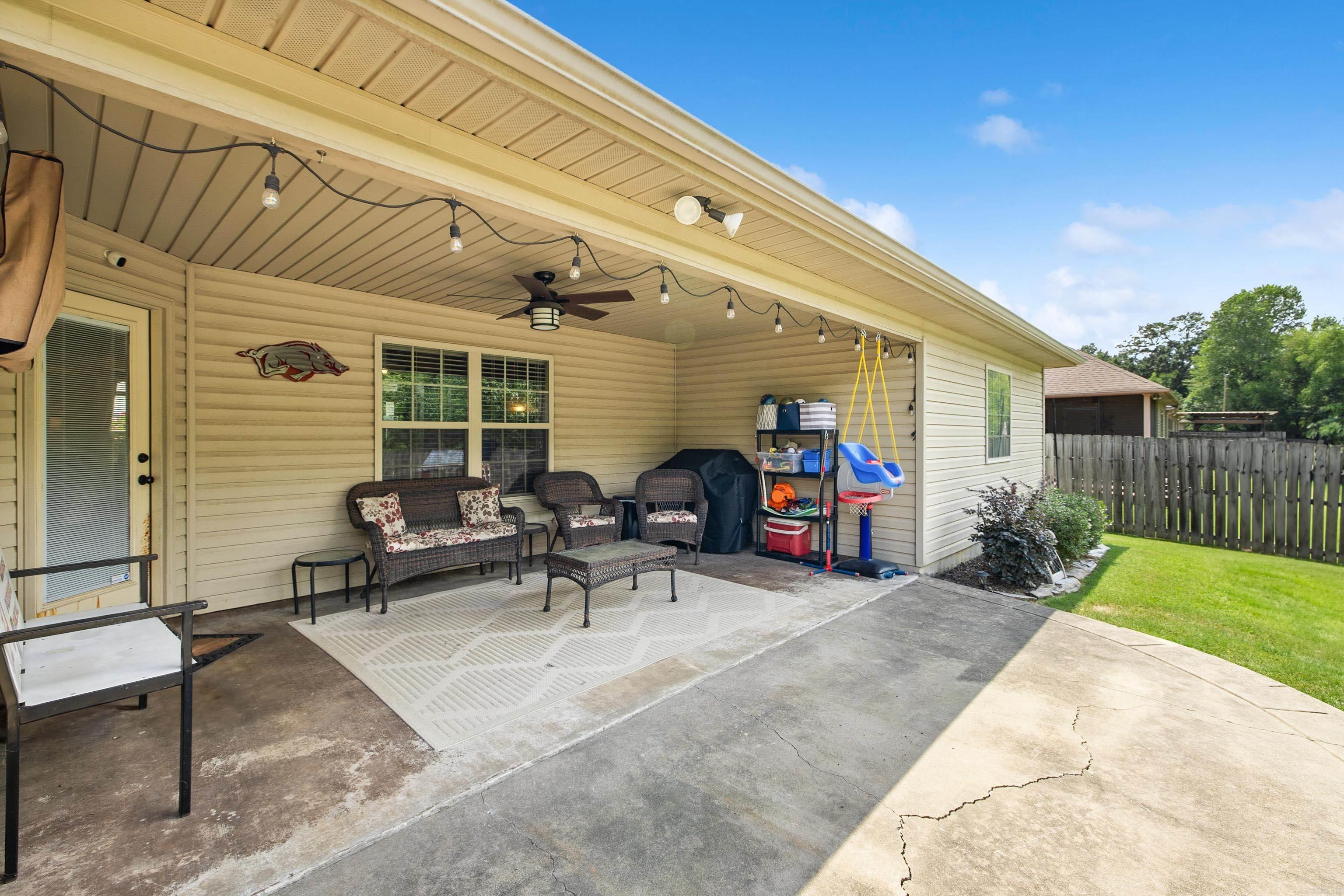 KINGS CROSSING - Residential