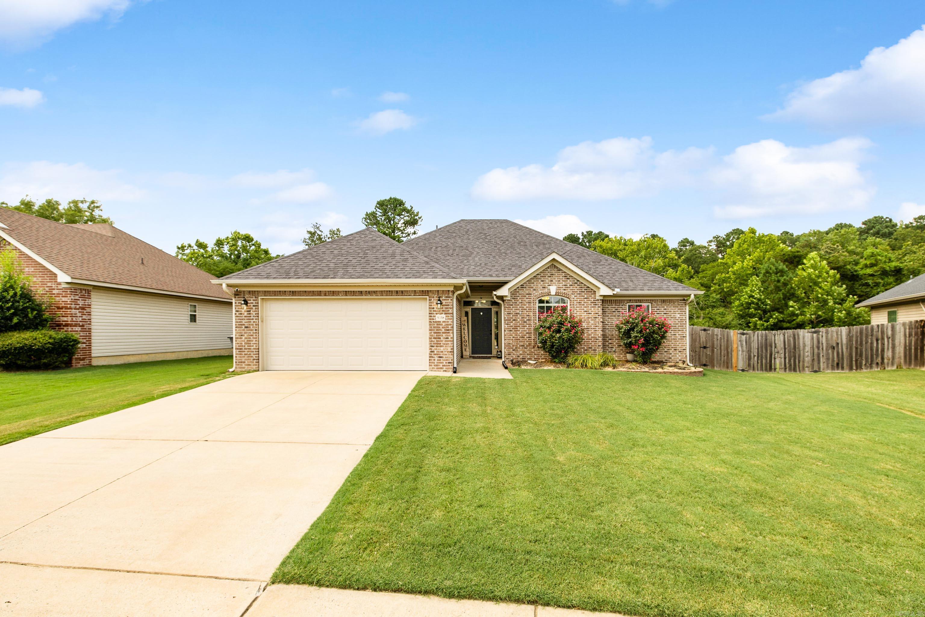 KINGS CROSSING - Residential