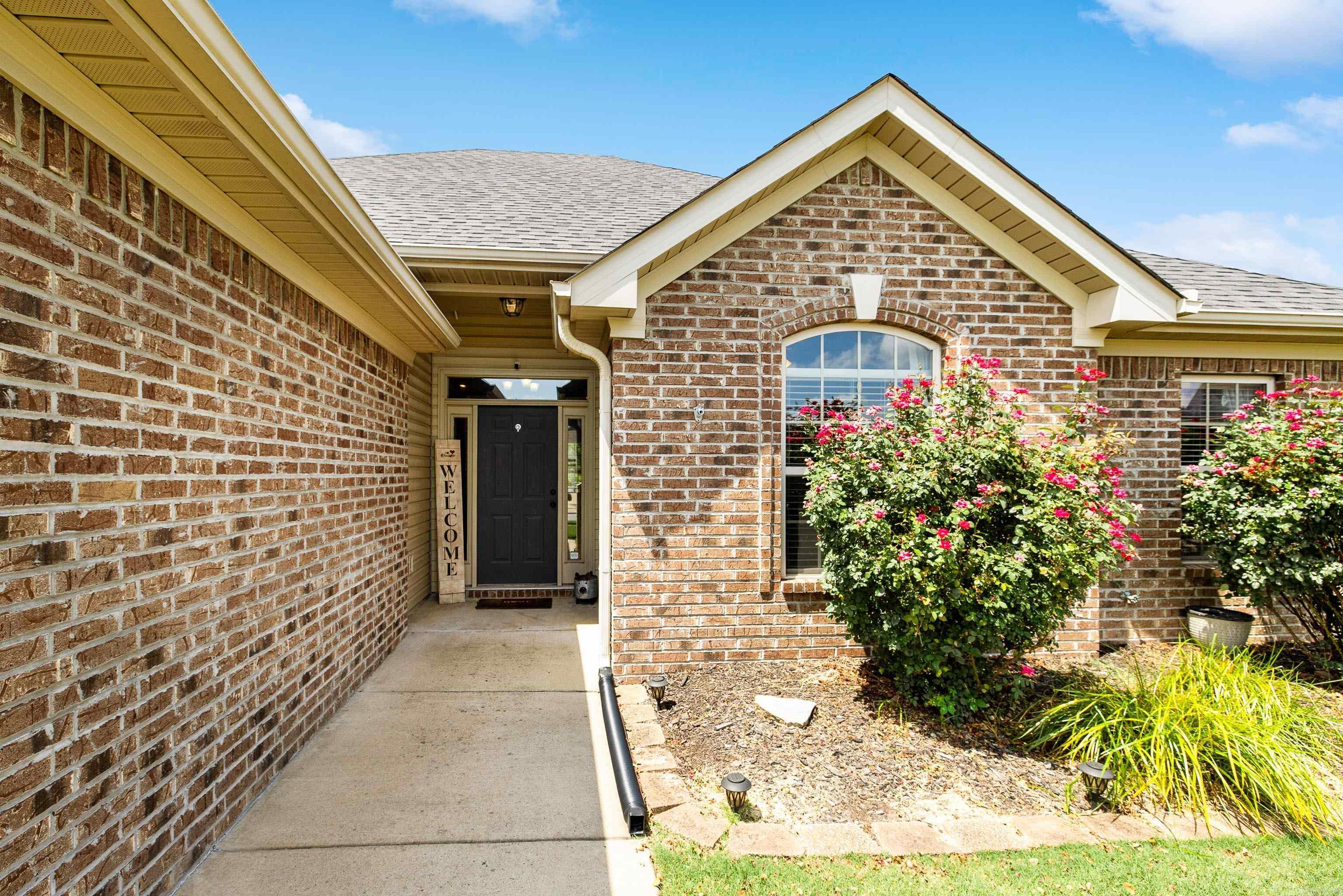 KINGS CROSSING - Residential