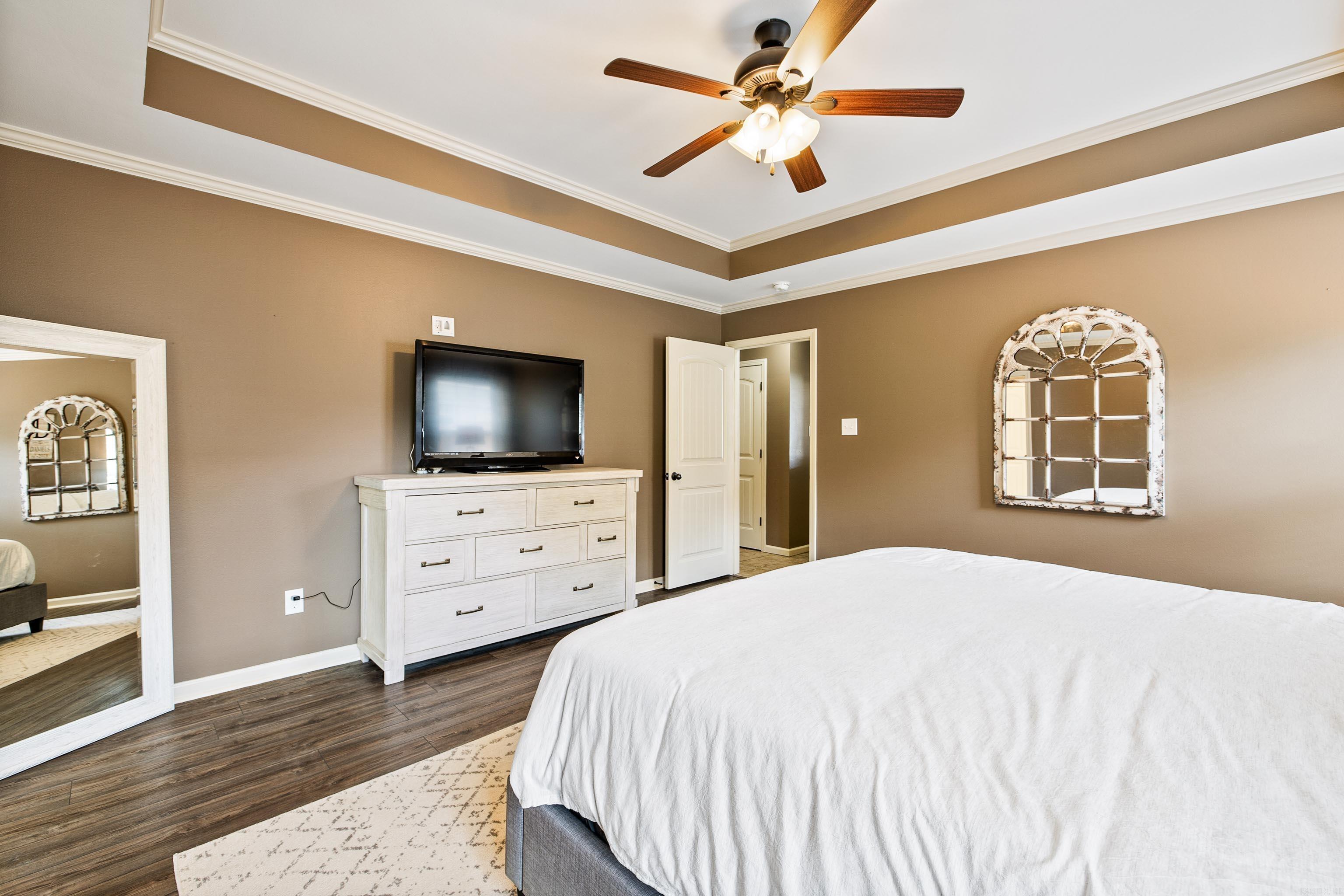 KINGS CROSSING - Residential