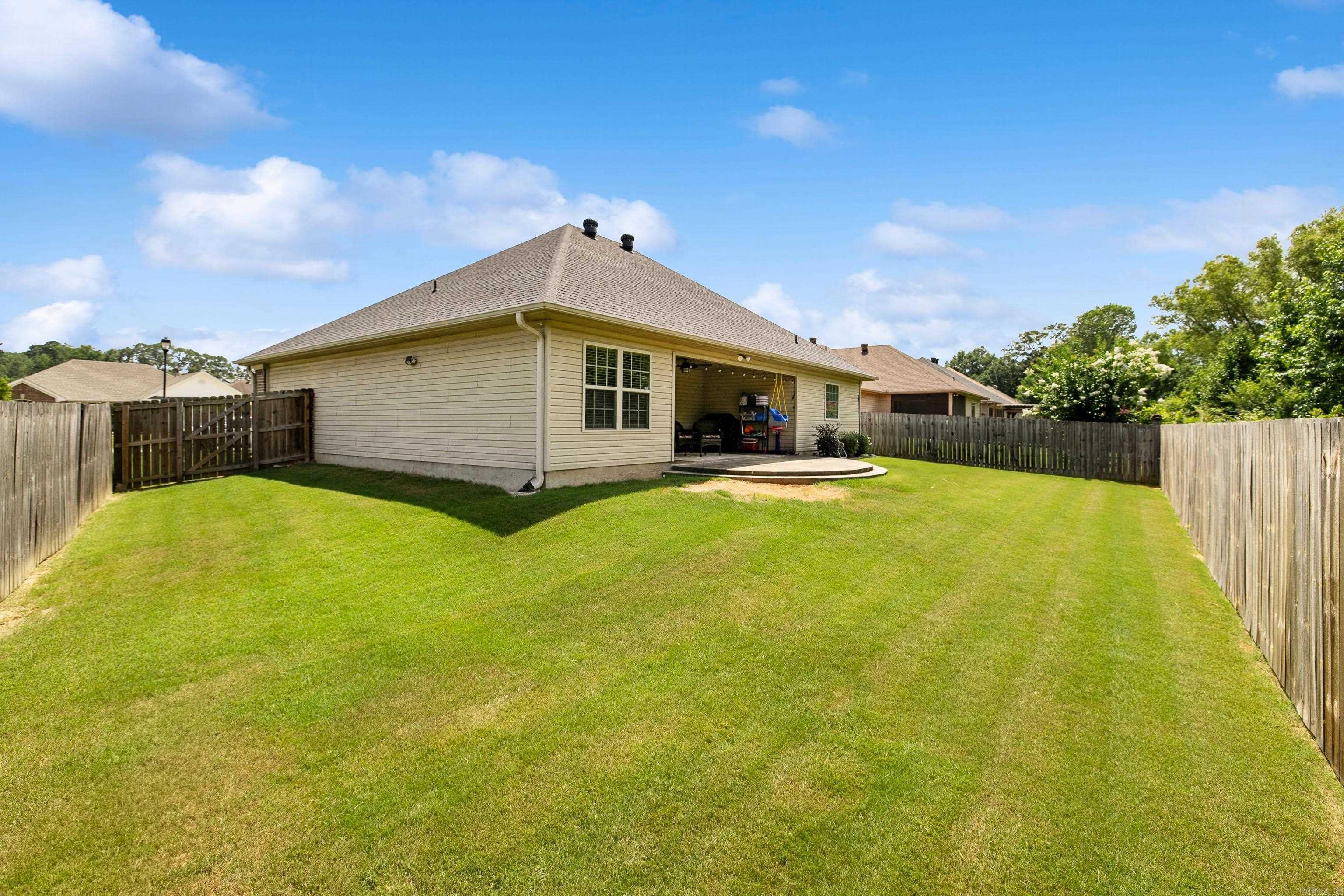 KINGS CROSSING - Residential