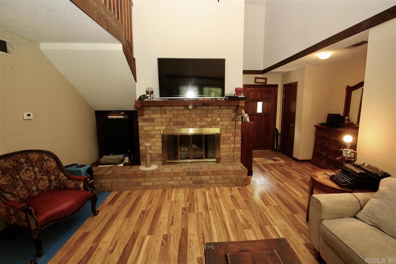 SMOKING OAKS ADD - Residential