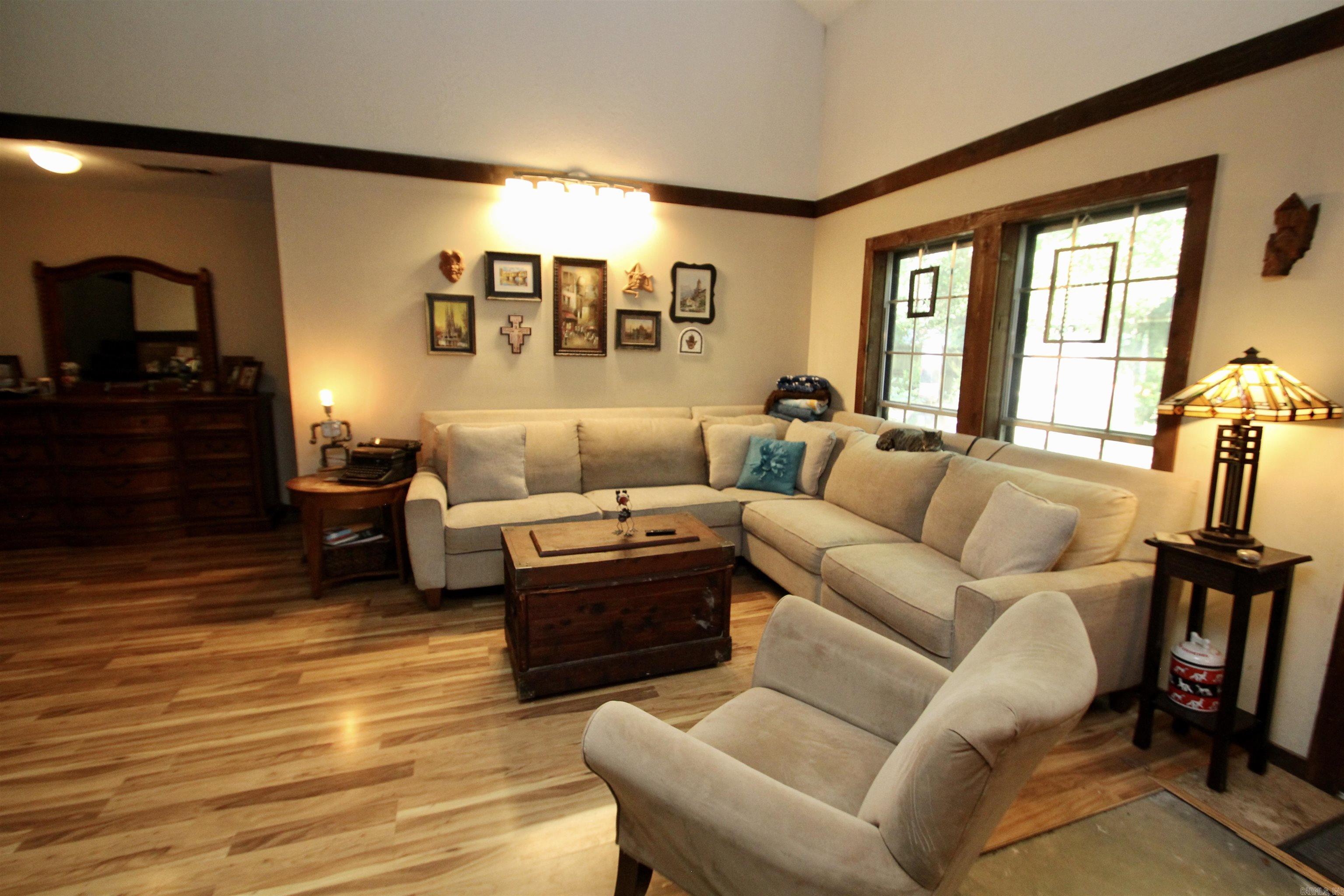 SMOKING OAKS ADD - Residential