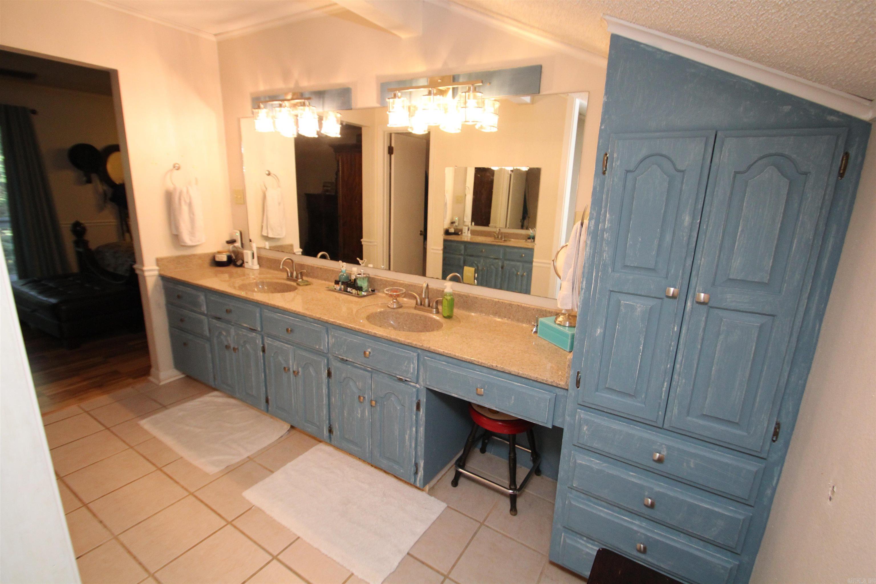 SMOKING OAKS ADD - Residential