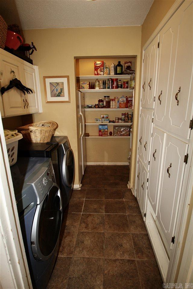 SMOKING OAKS ADD - Residential