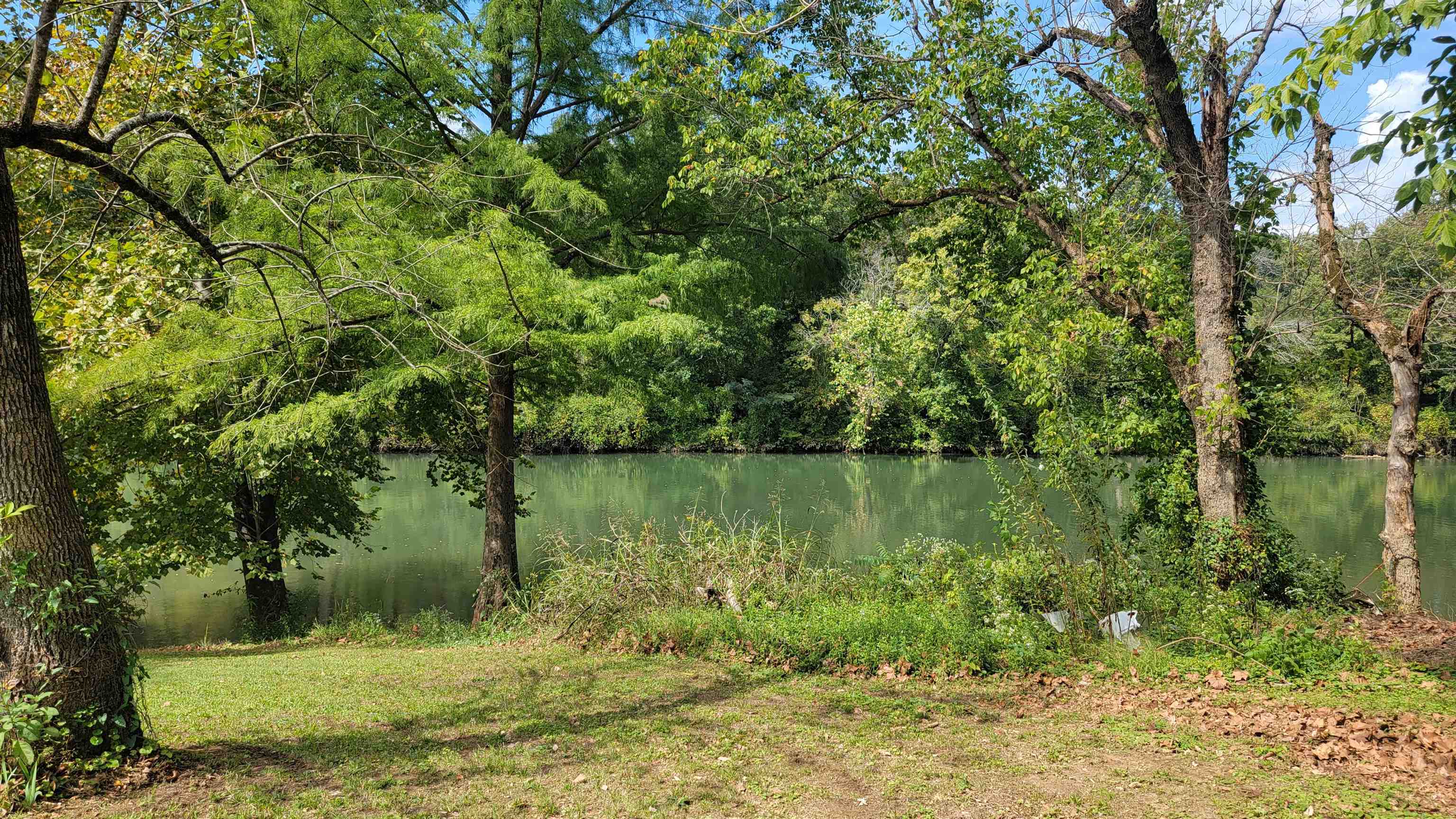 RIVERBEND CAMPER PARK - Land