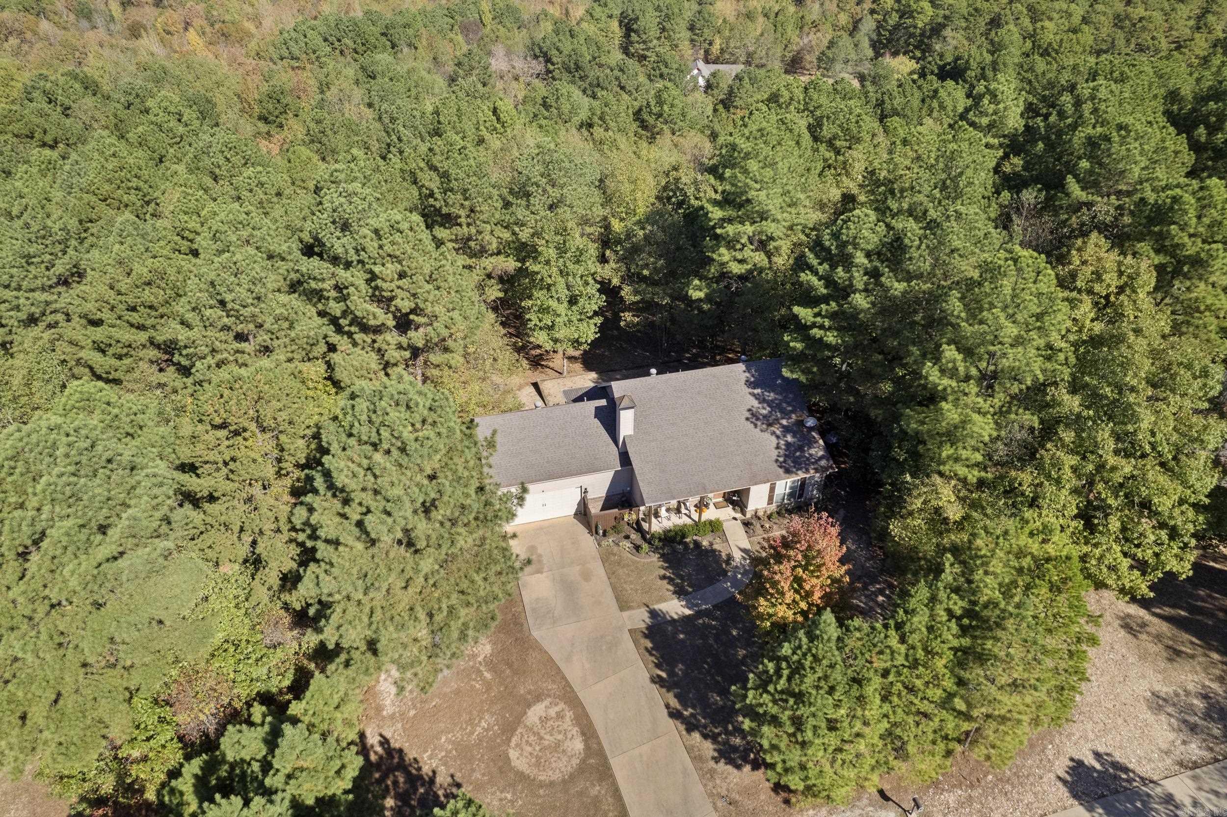 PINEWOOD ESTATES - Residential