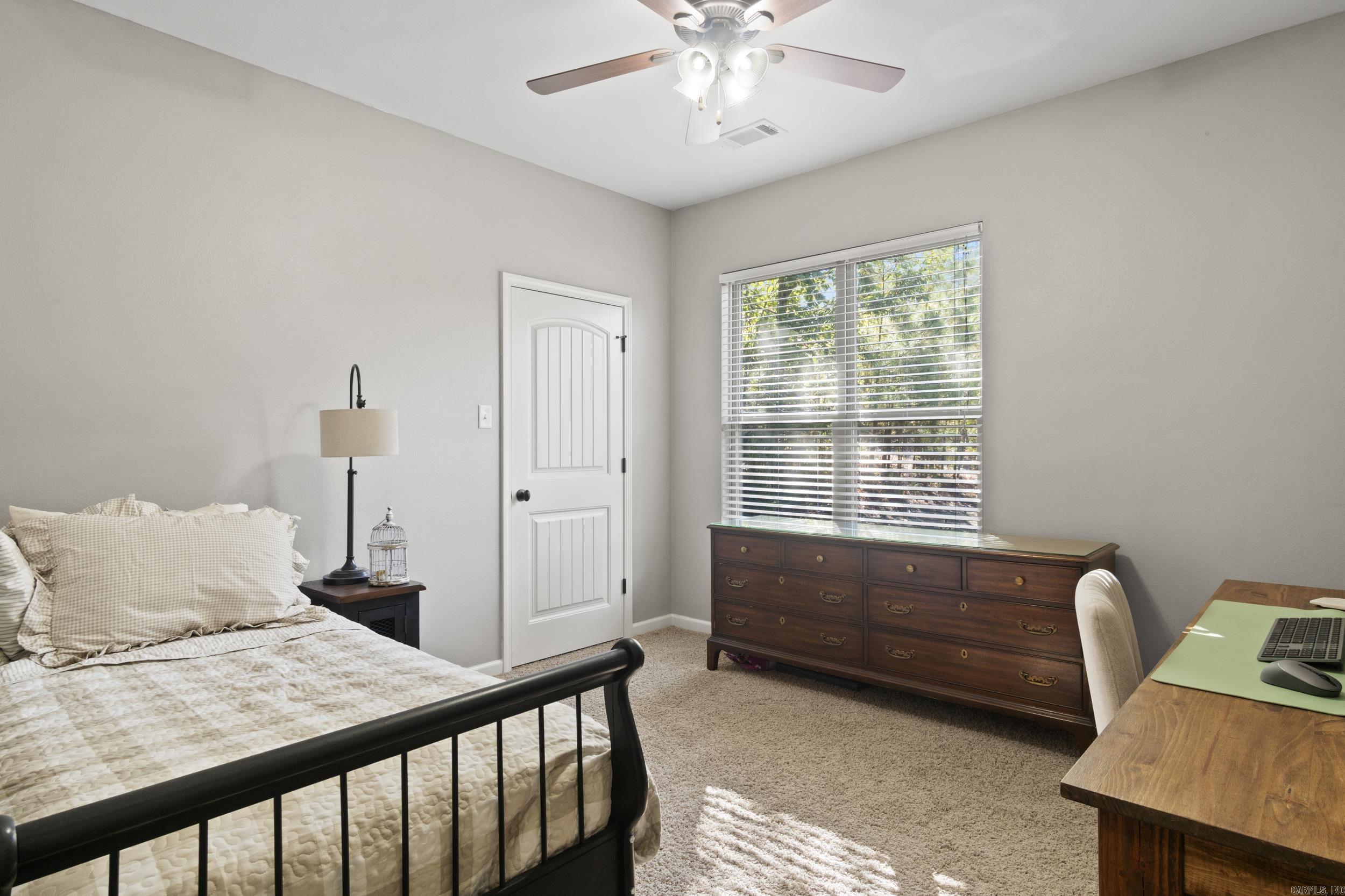 PINEWOOD ESTATES - Residential