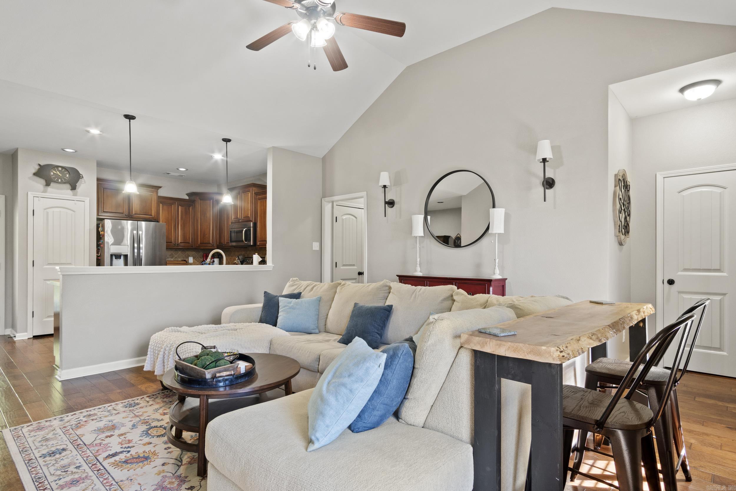 PINEWOOD ESTATES - Residential