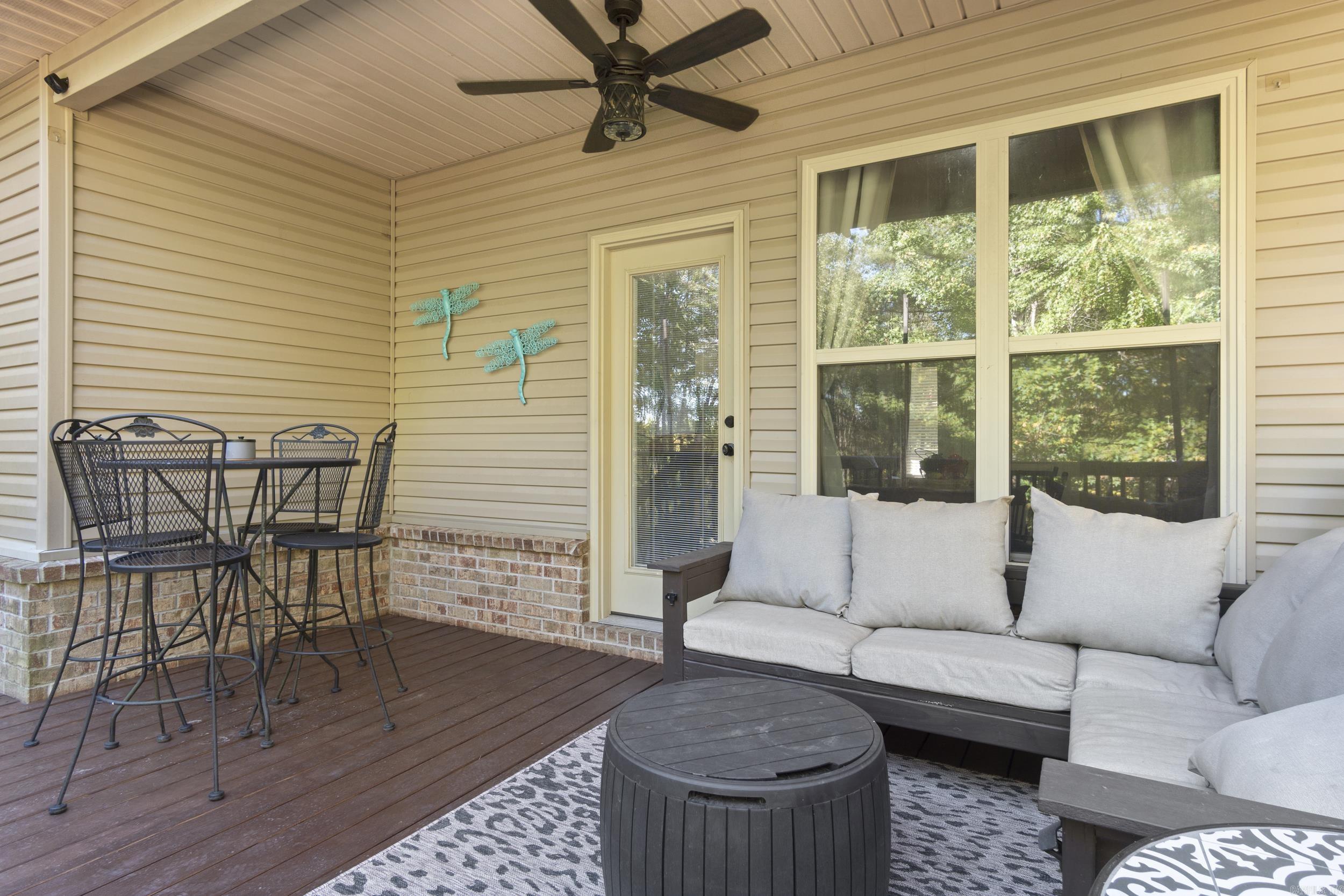 PINEWOOD ESTATES - Residential