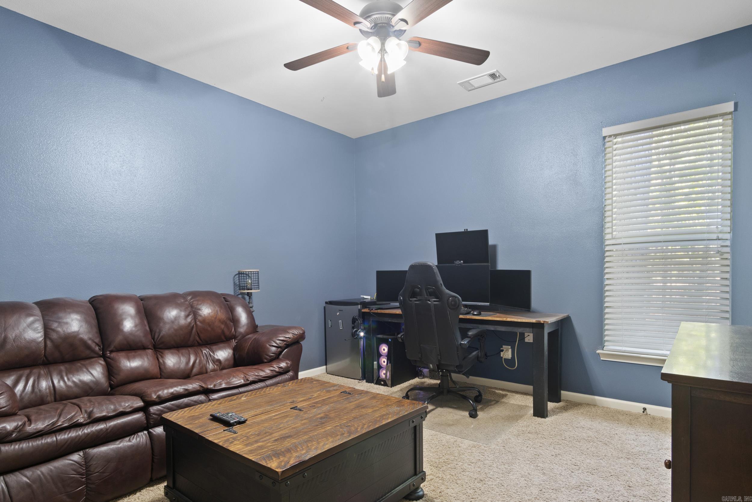 PINEWOOD ESTATES - Residential