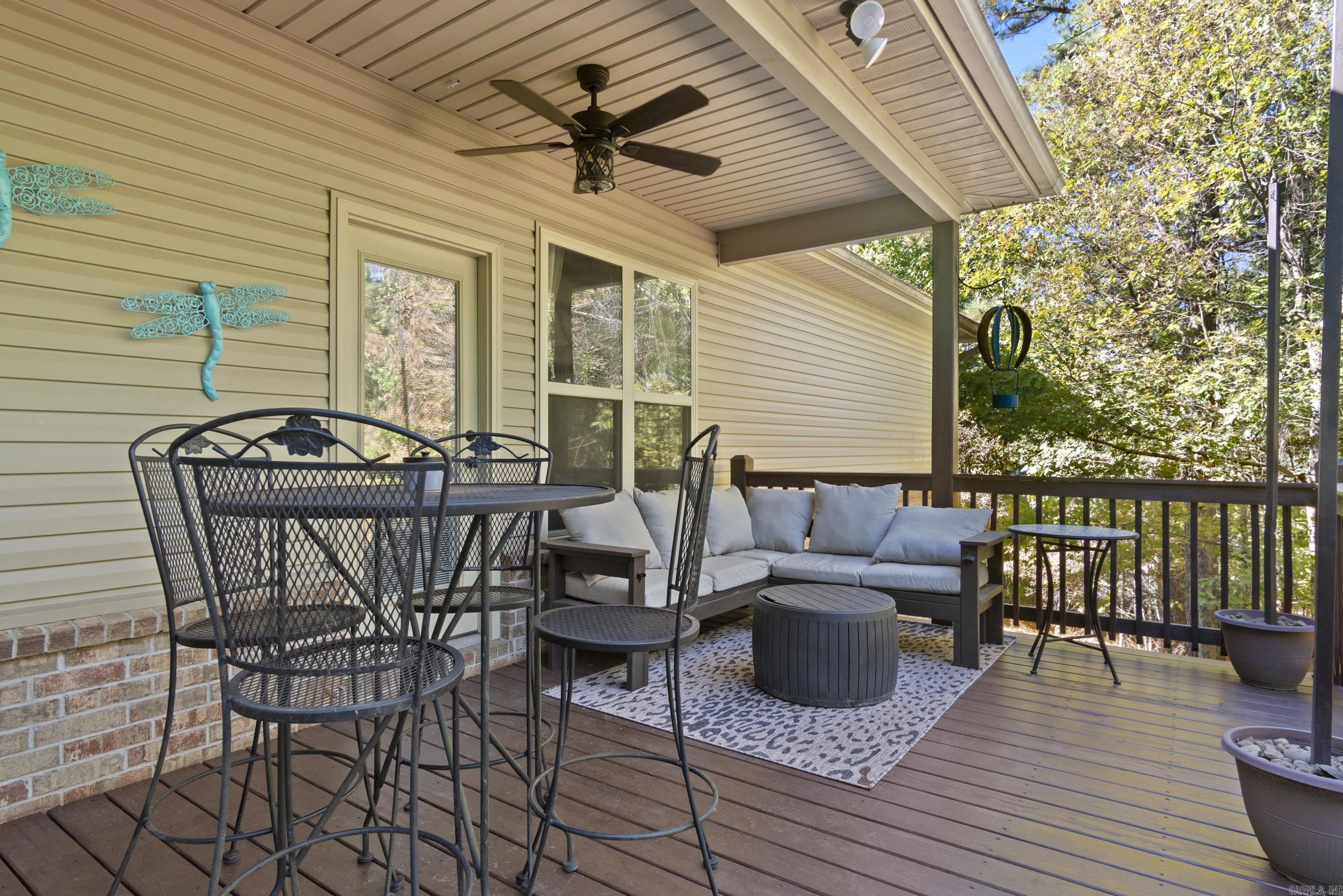 PINEWOOD ESTATES - Residential