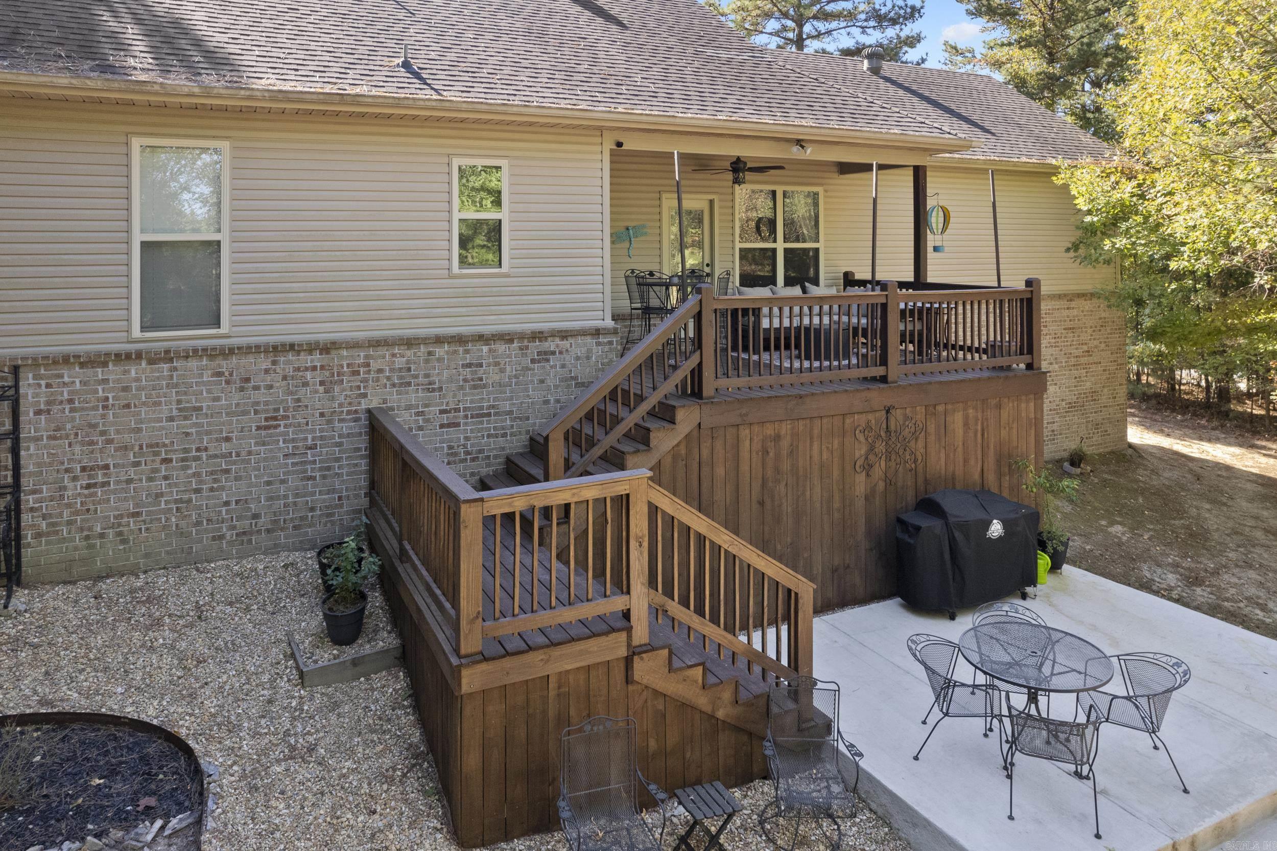 PINEWOOD ESTATES - Residential