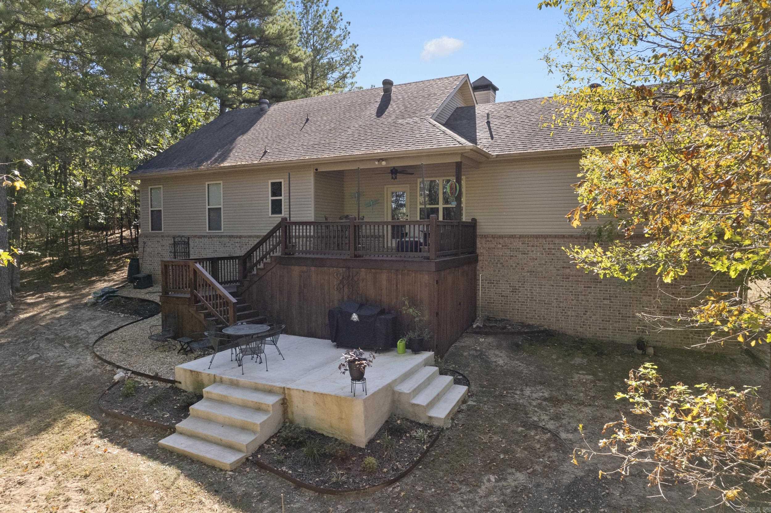 PINEWOOD ESTATES - Residential