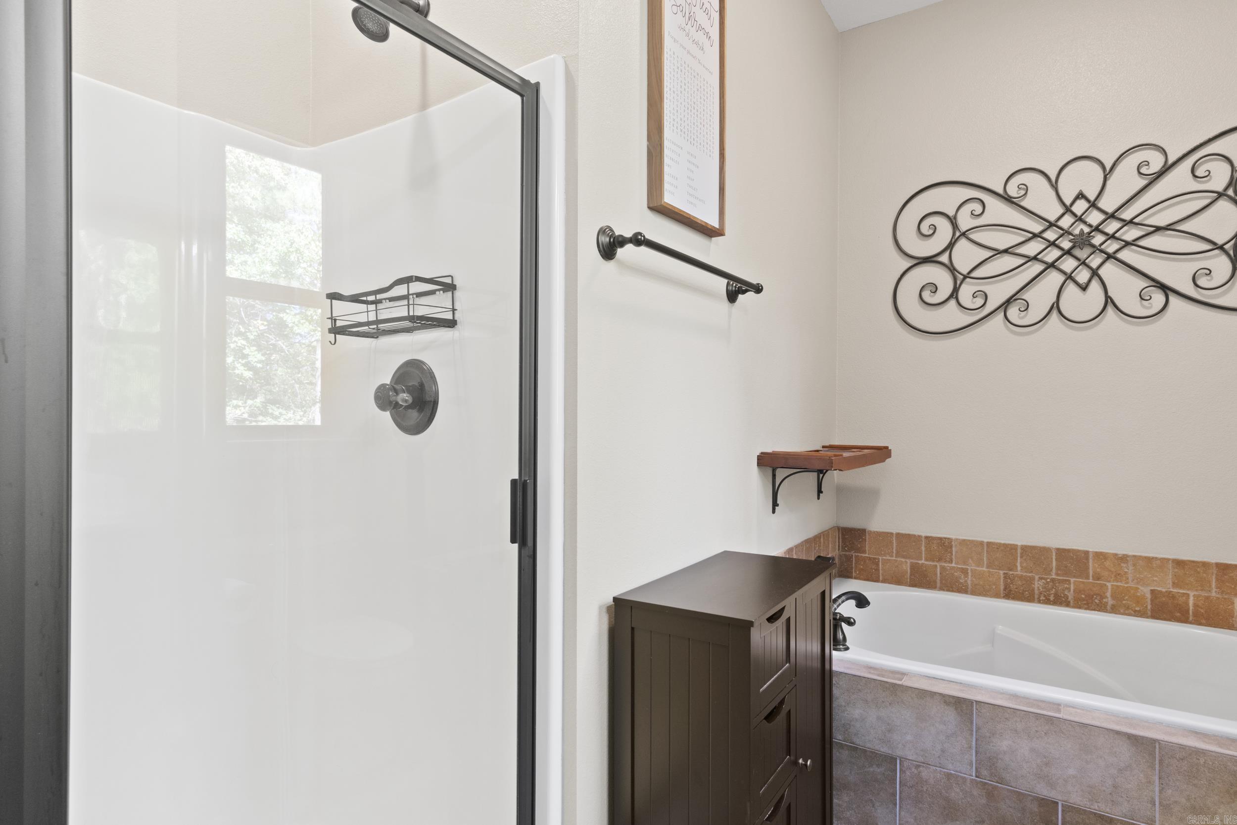 PINEWOOD ESTATES - Residential