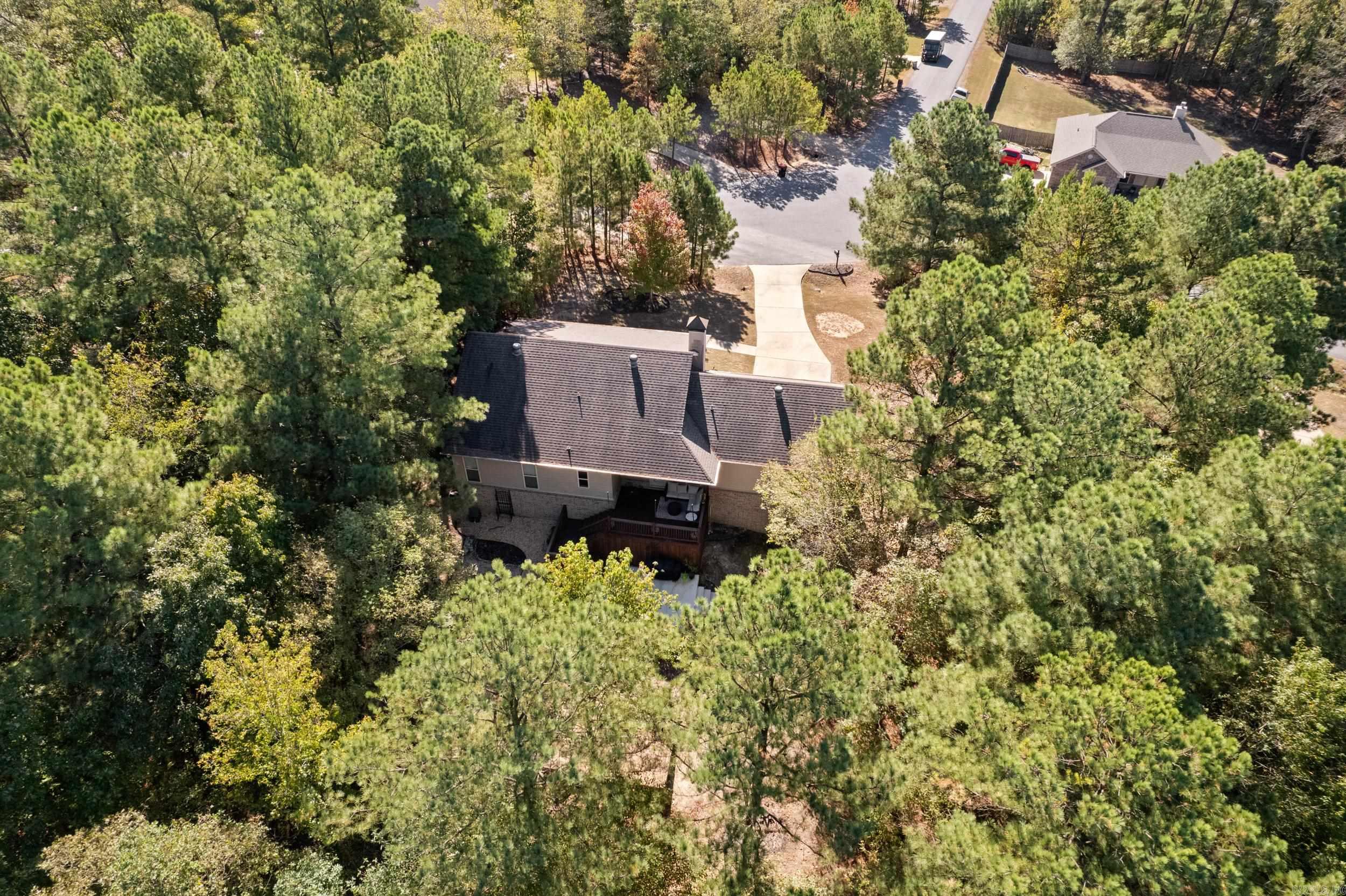 PINEWOOD ESTATES - Residential