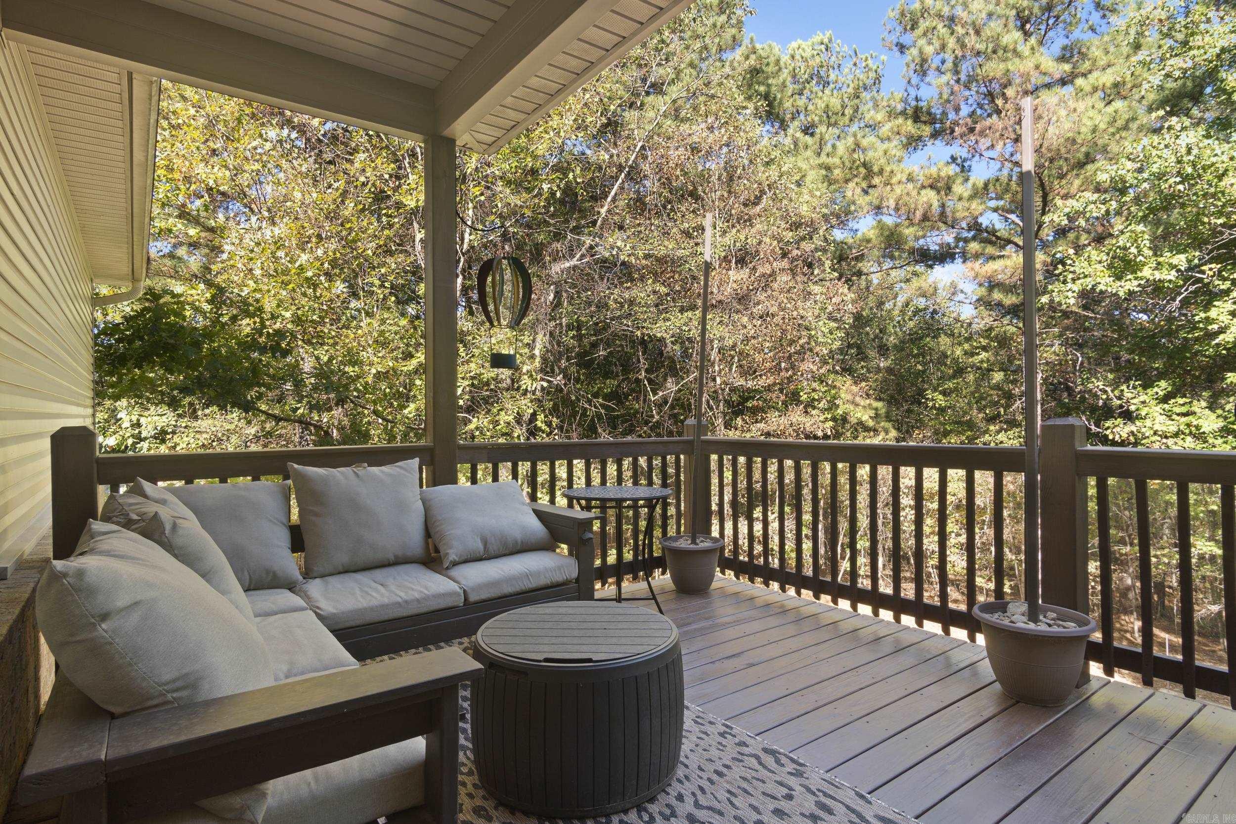 PINEWOOD ESTATES - Residential