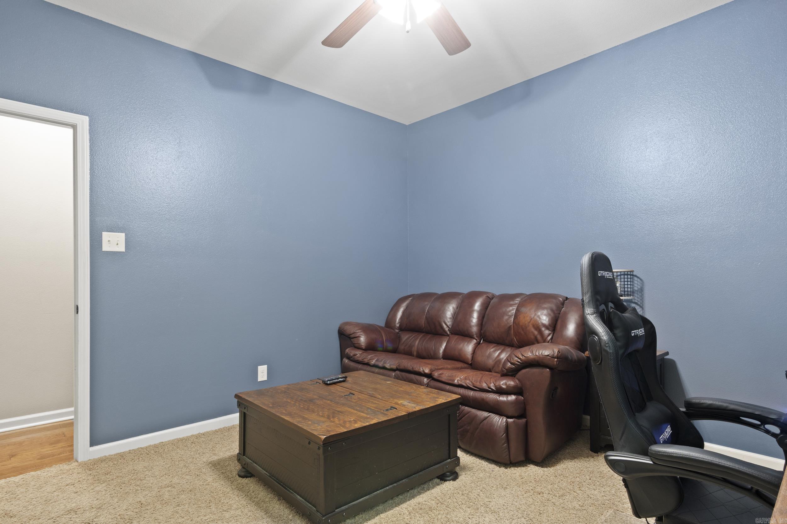 PINEWOOD ESTATES - Residential