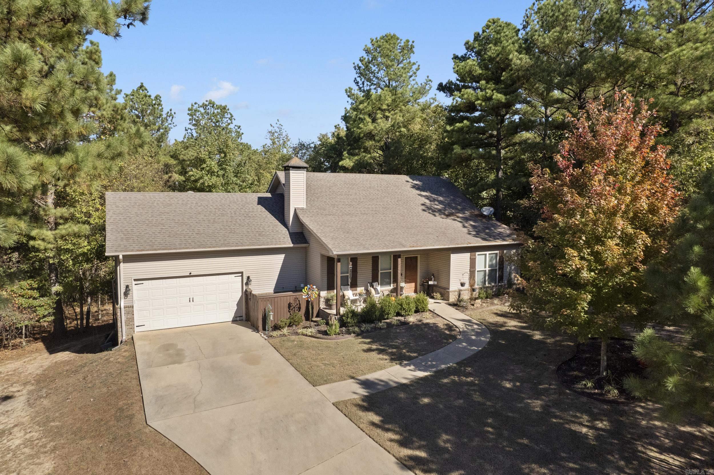 PINEWOOD ESTATES - Residential