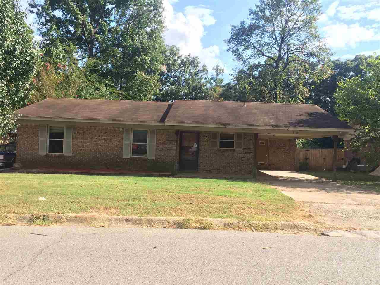 This is a Fannie Mae Homepath property located in the heart of Bryant. Great opportunity to get in without breaking the bank. Call today to let us help you make this house your home. For more information log onto www.homepath.com.