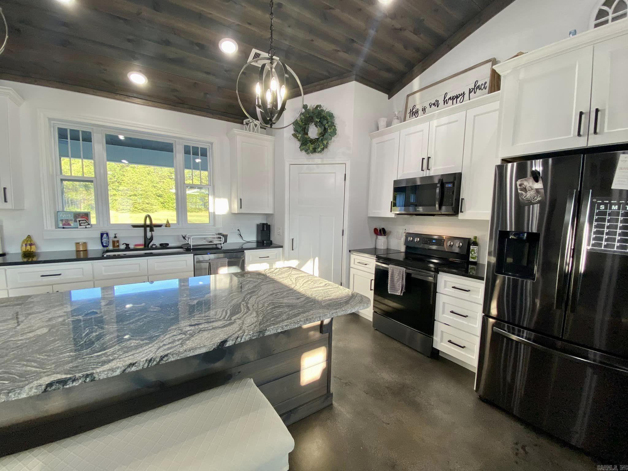 Lancaster-Tubbs Creek Homes - Residential