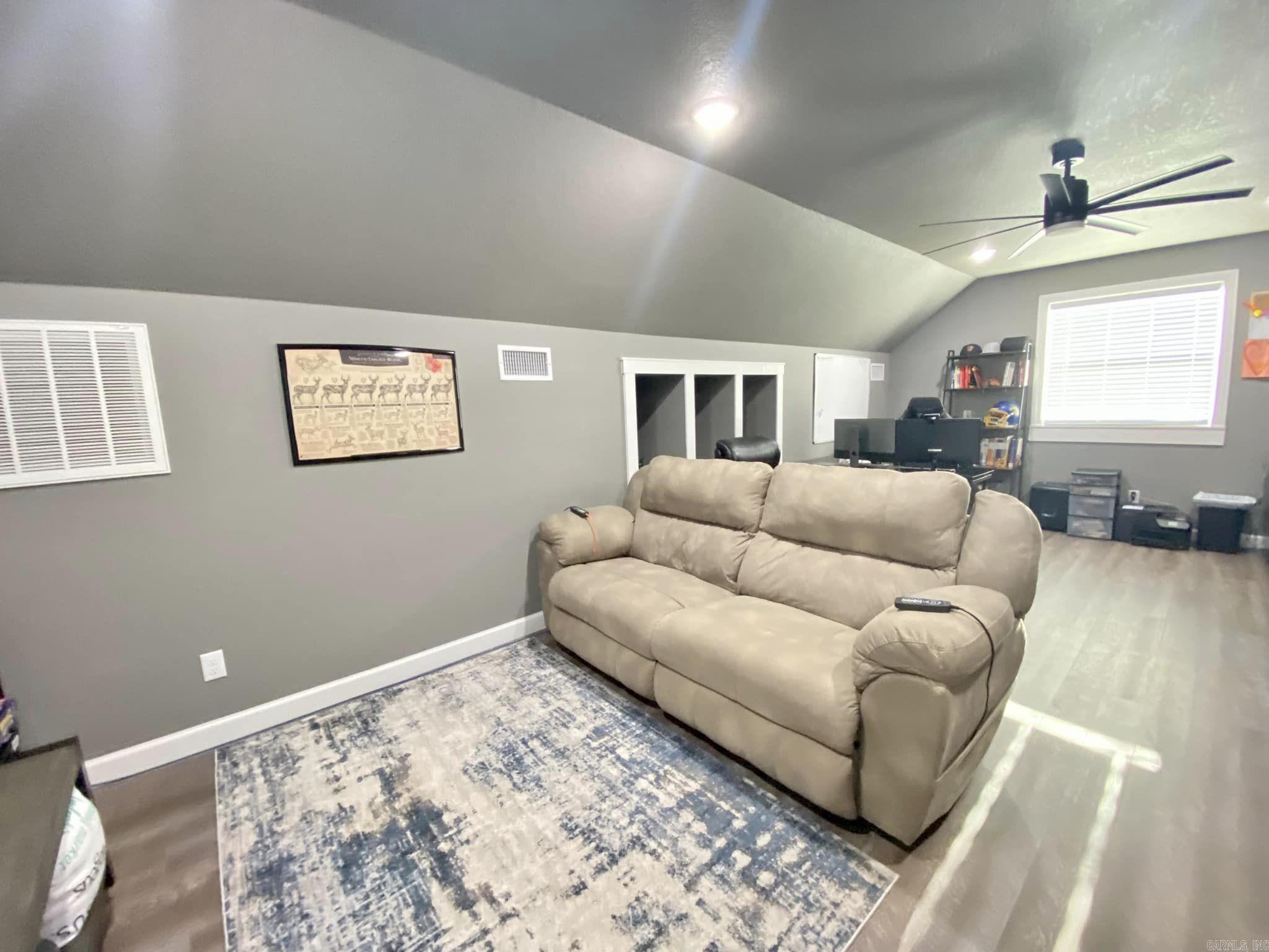 Lancaster-Tubbs Creek Homes - Residential