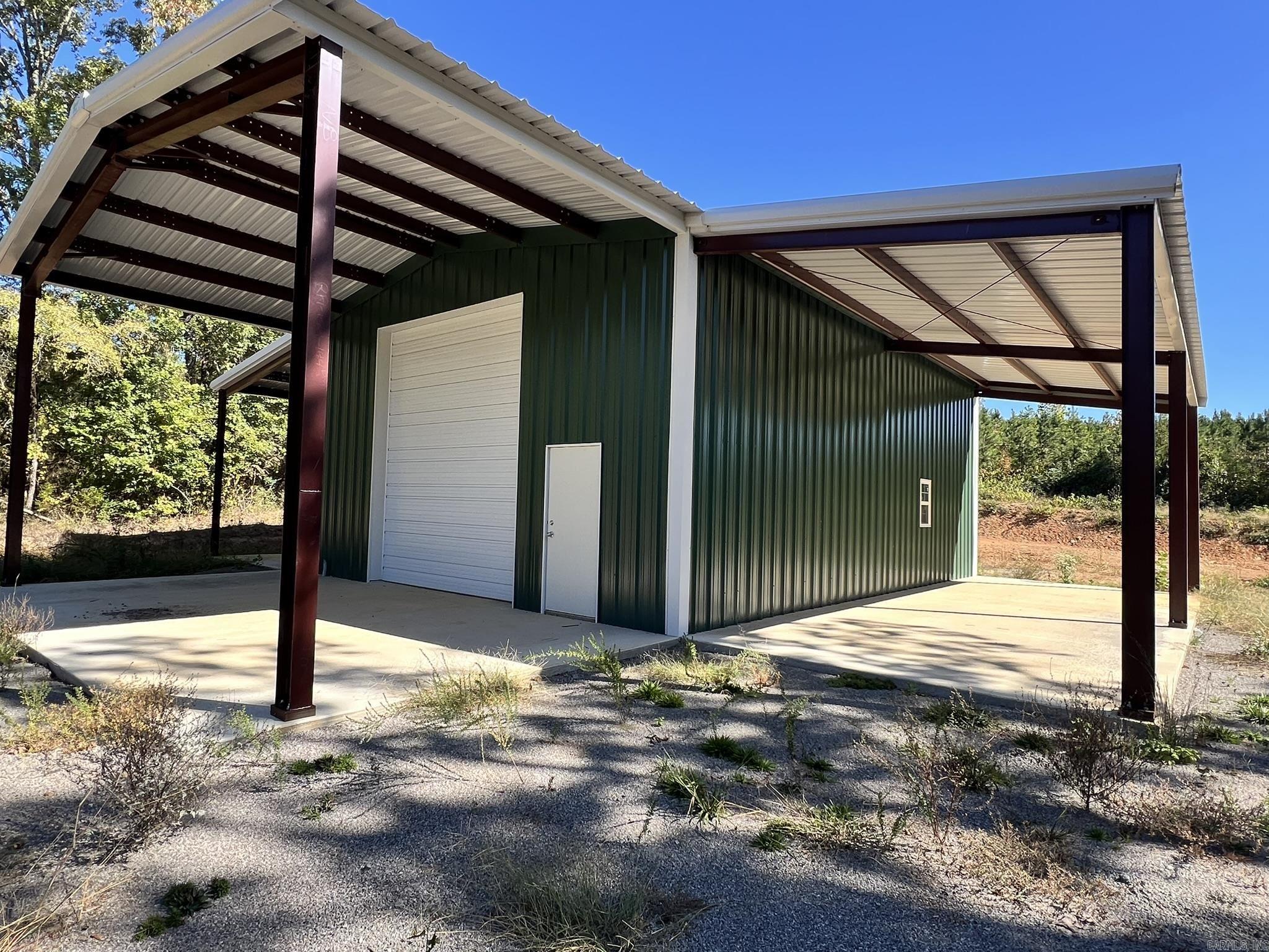 Metes & Bounds - Land