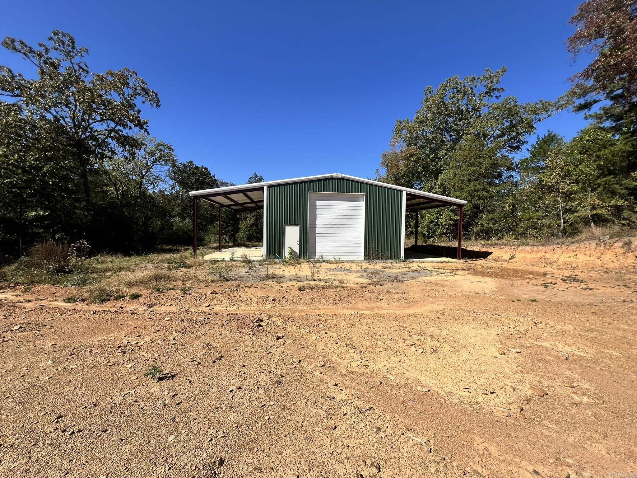 Metes & Bounds - Land