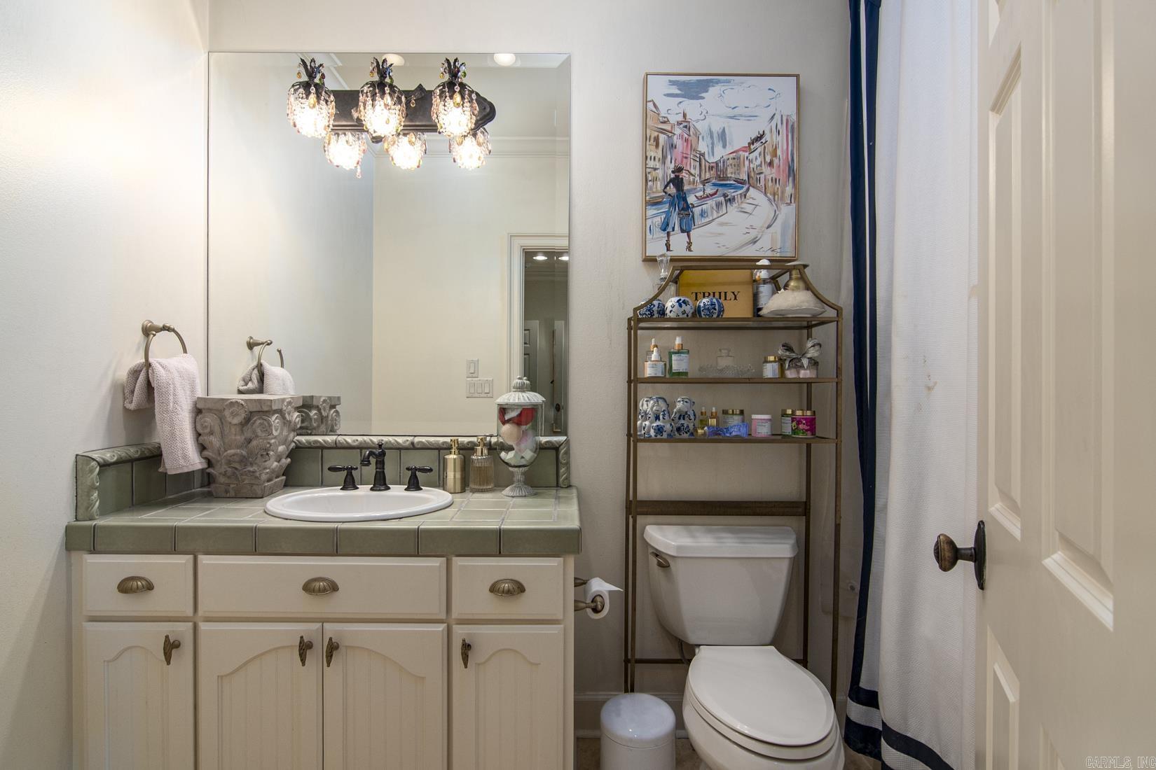 VALLEY FALLS ESTATES - Residential