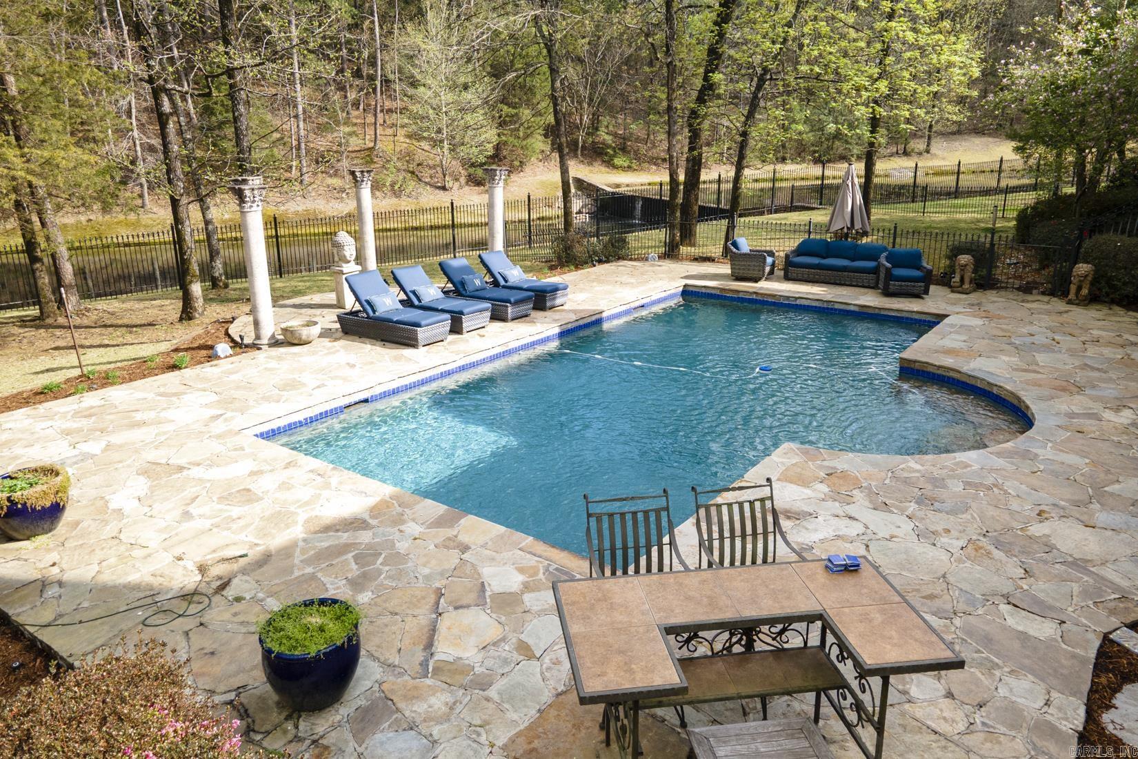 VALLEY FALLS ESTATES - Residential