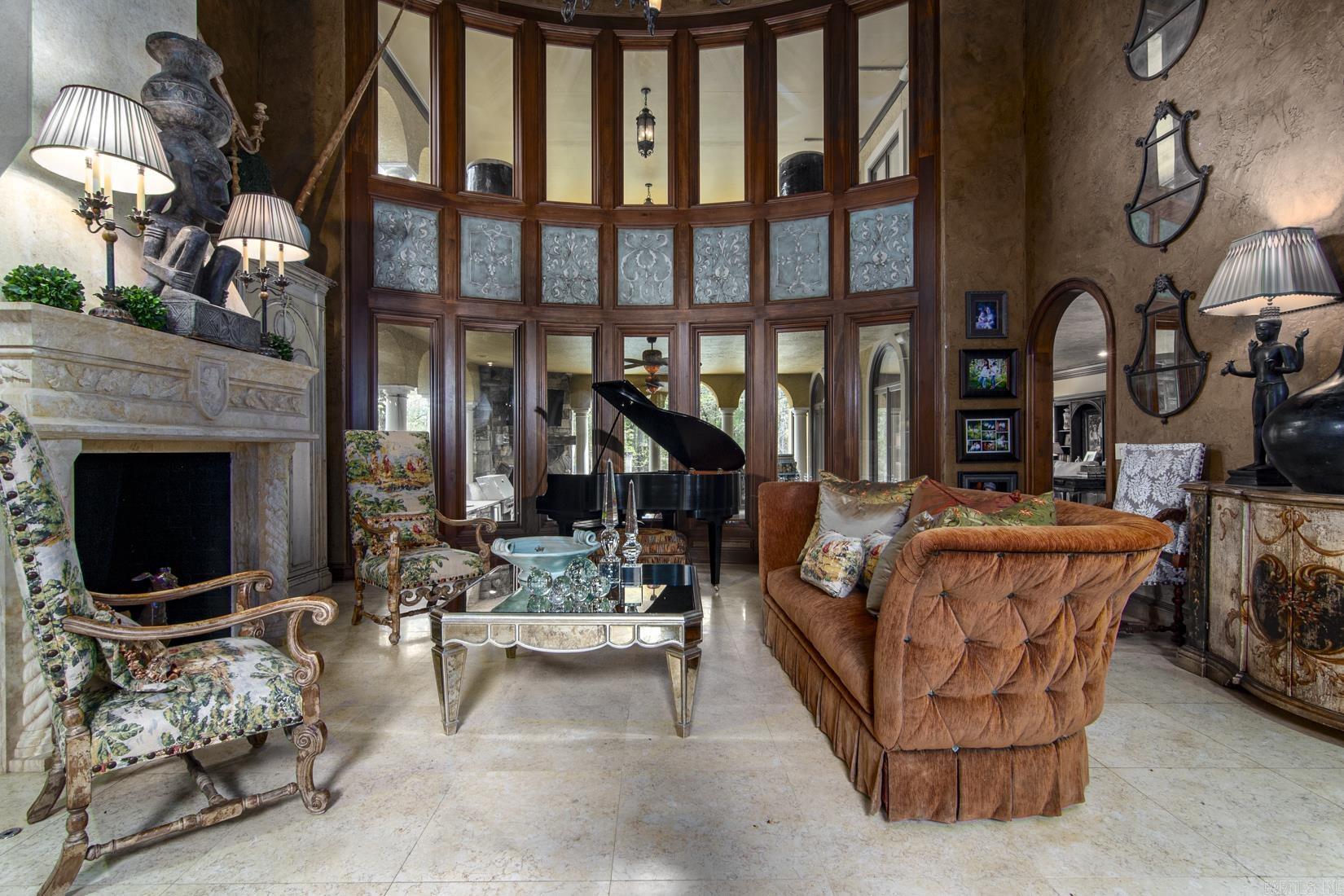 VALLEY FALLS ESTATES - Residential