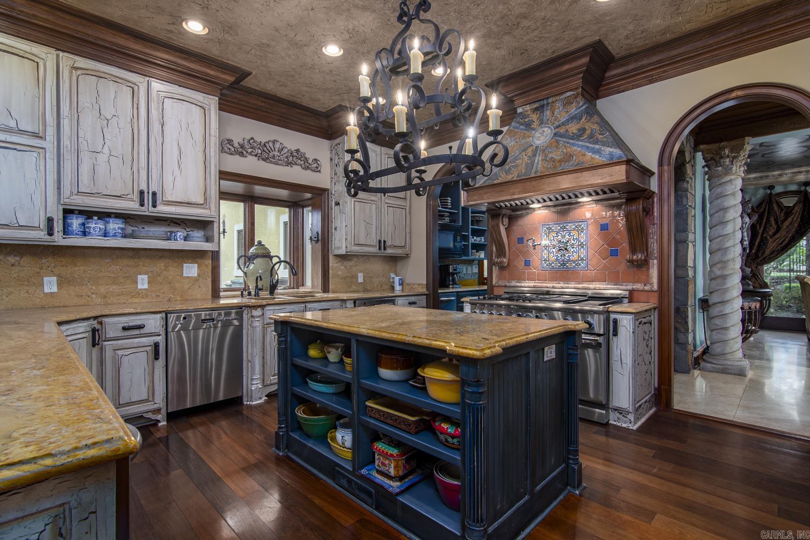 VALLEY FALLS ESTATES - Residential