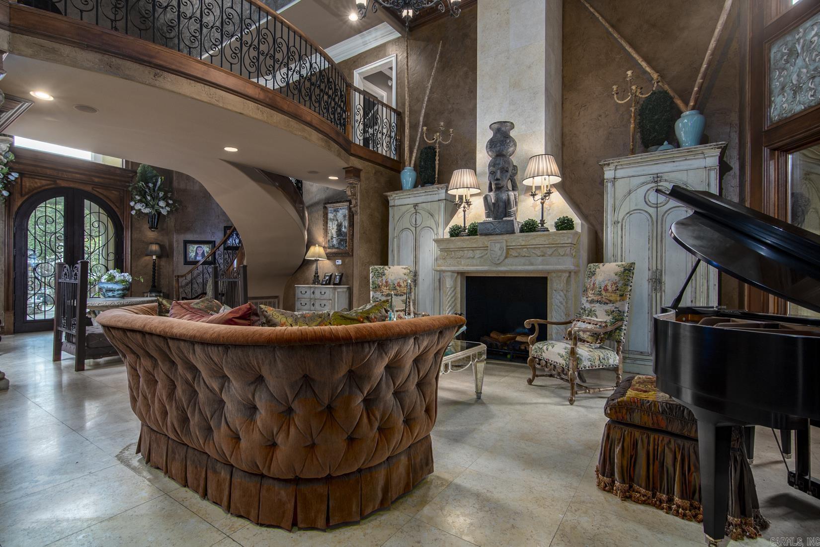 VALLEY FALLS ESTATES - Residential