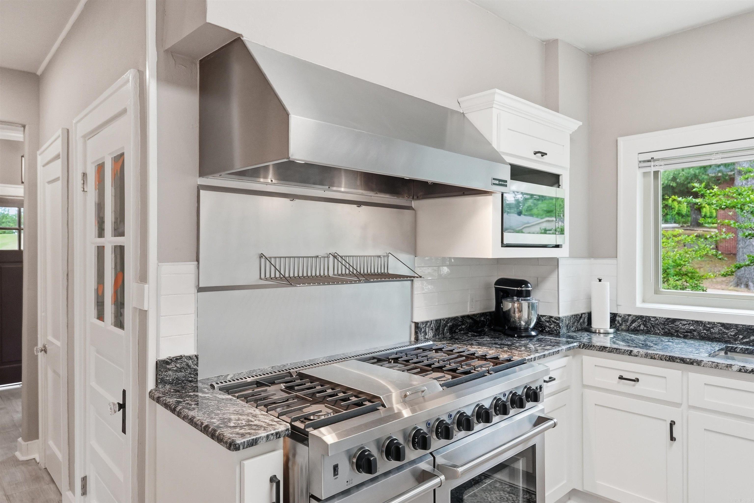 PULASKI HEIGHTS - Residential