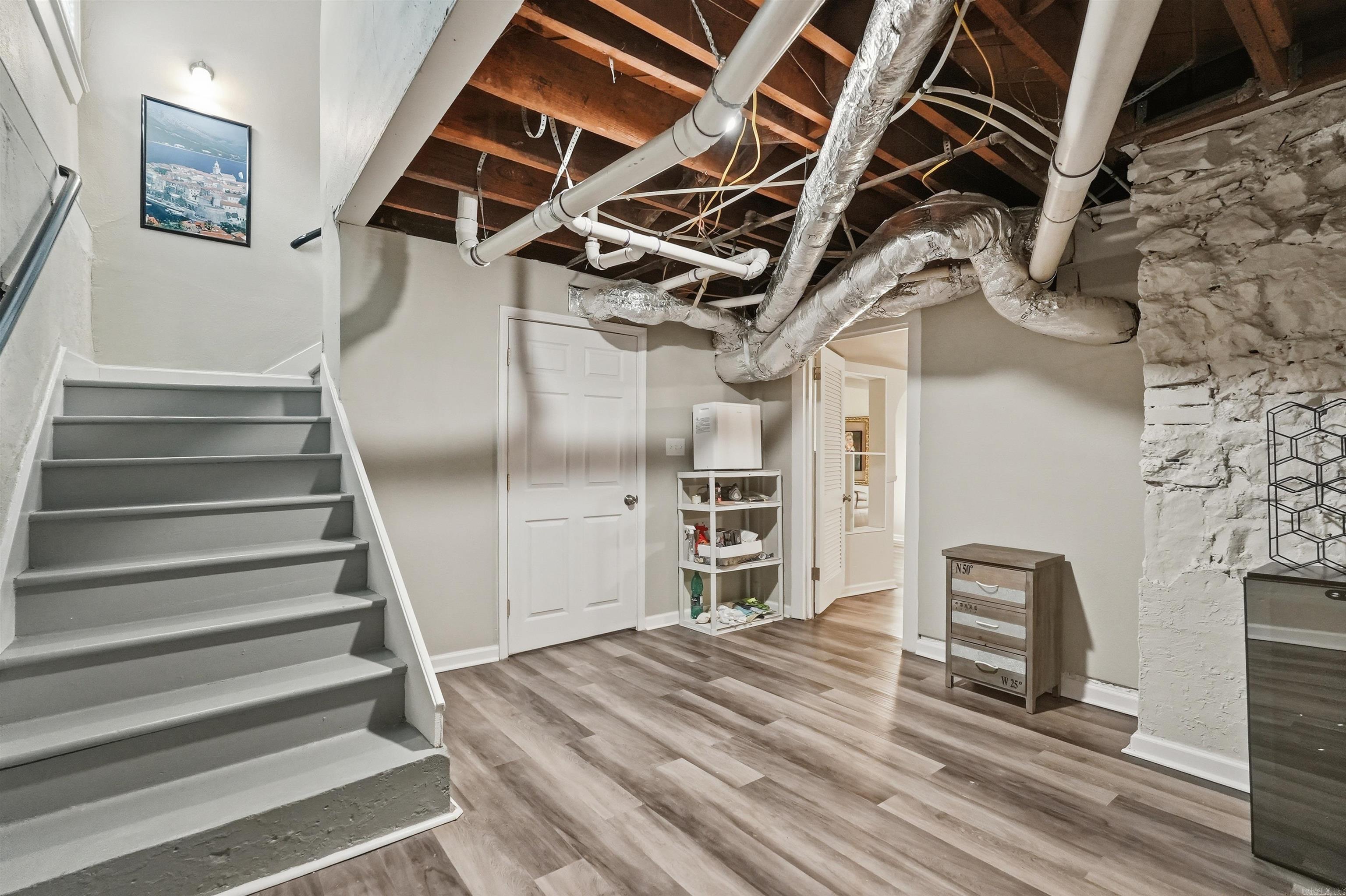 PULASKI HEIGHTS - Residential