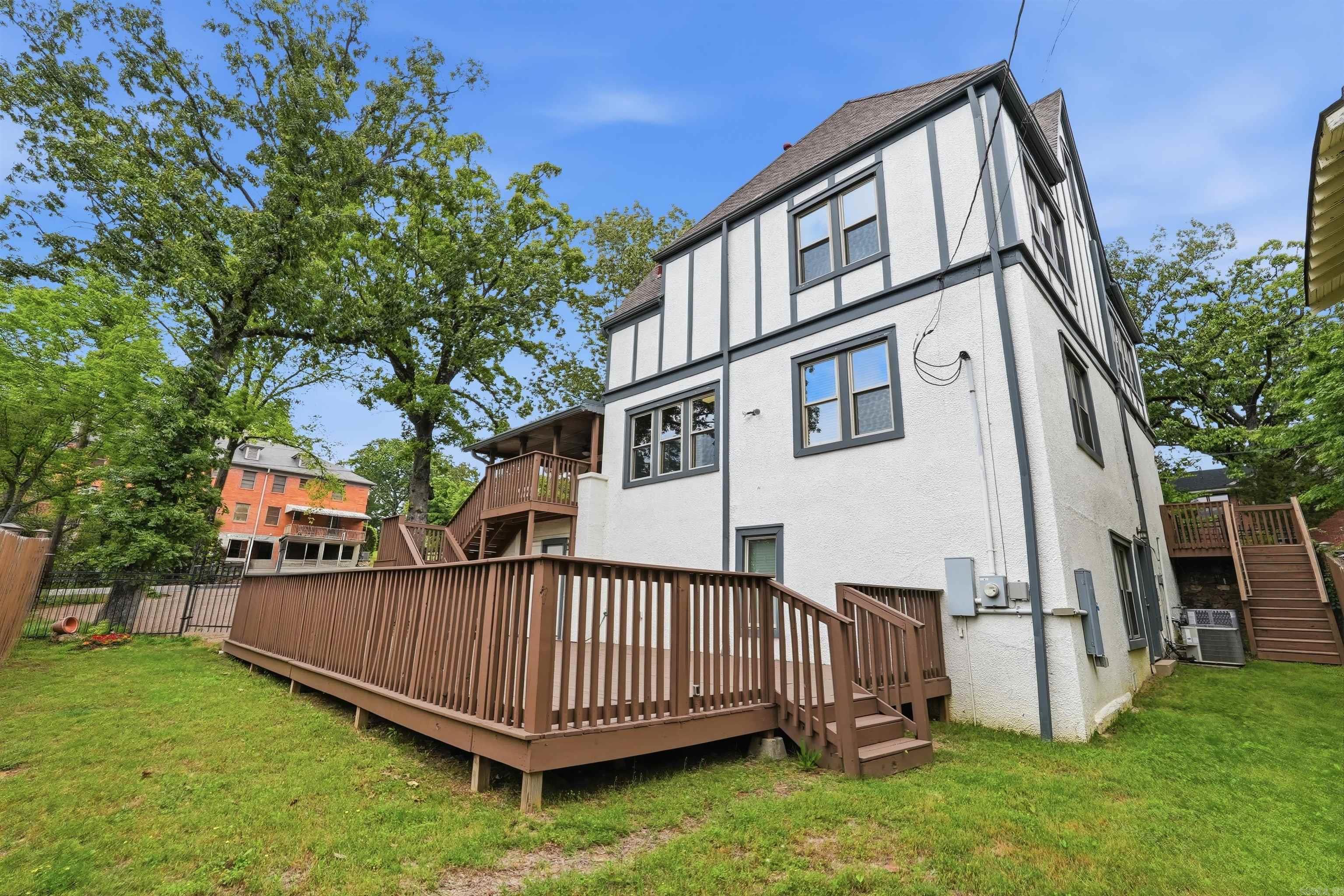 PULASKI HEIGHTS - Residential