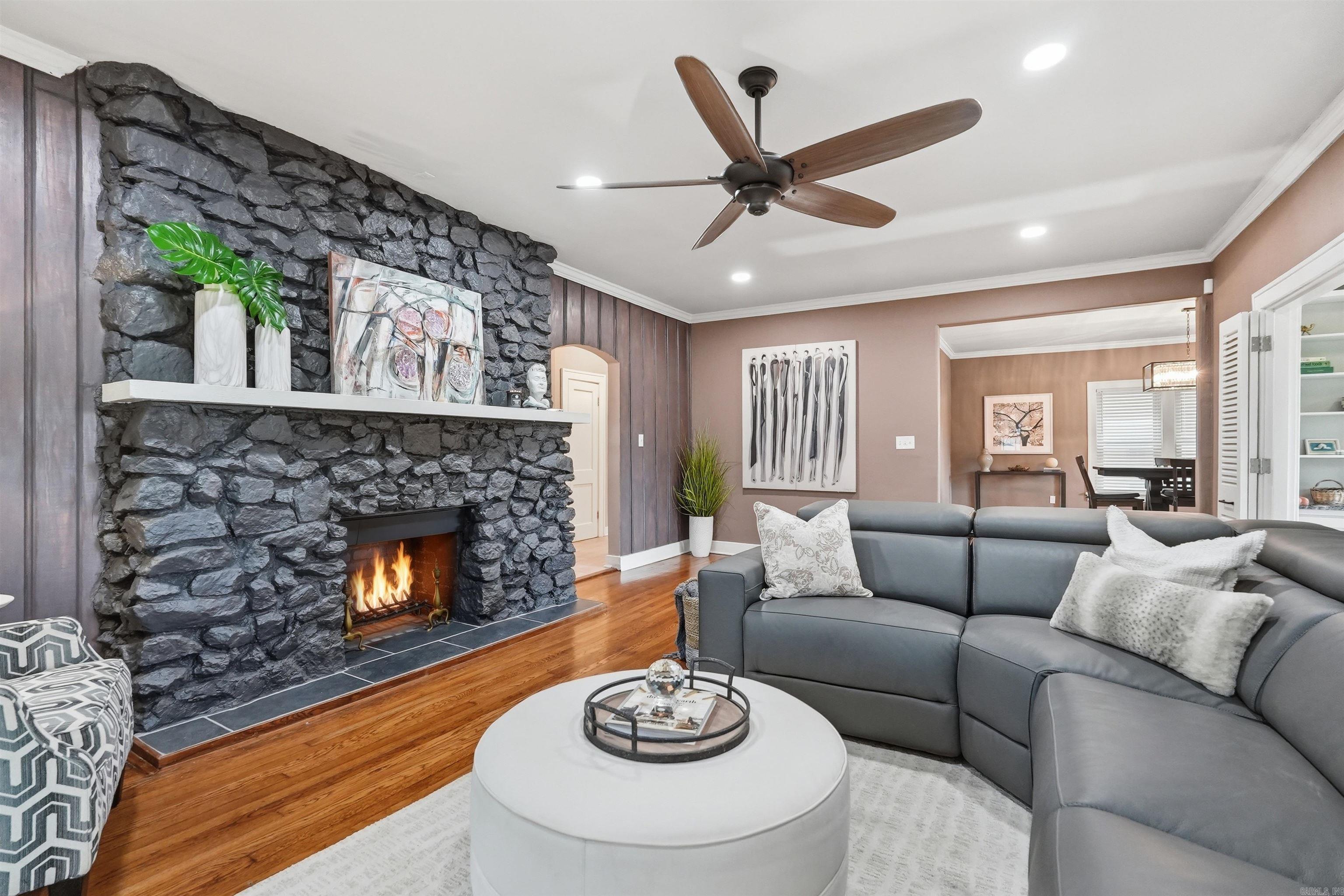 PULASKI HEIGHTS - Residential