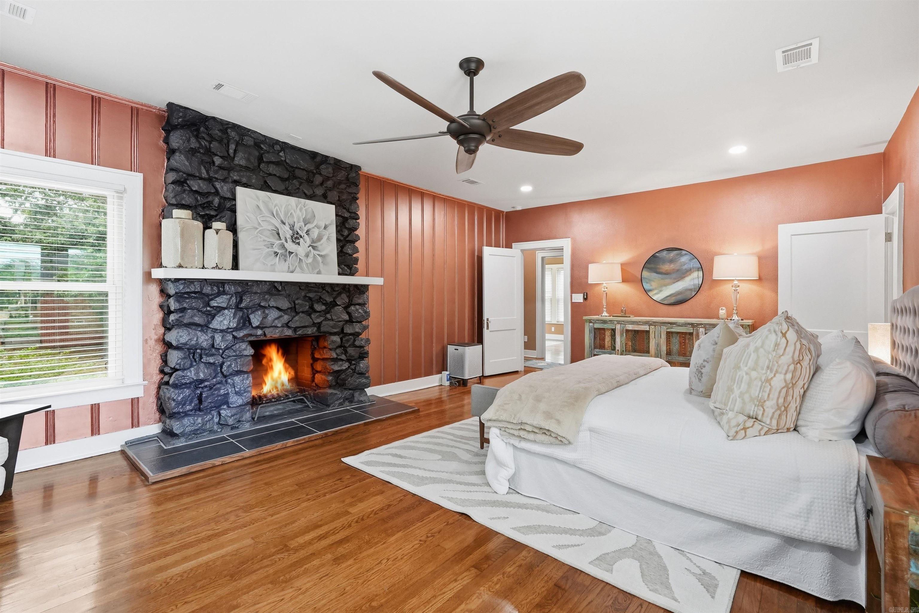 PULASKI HEIGHTS - Residential