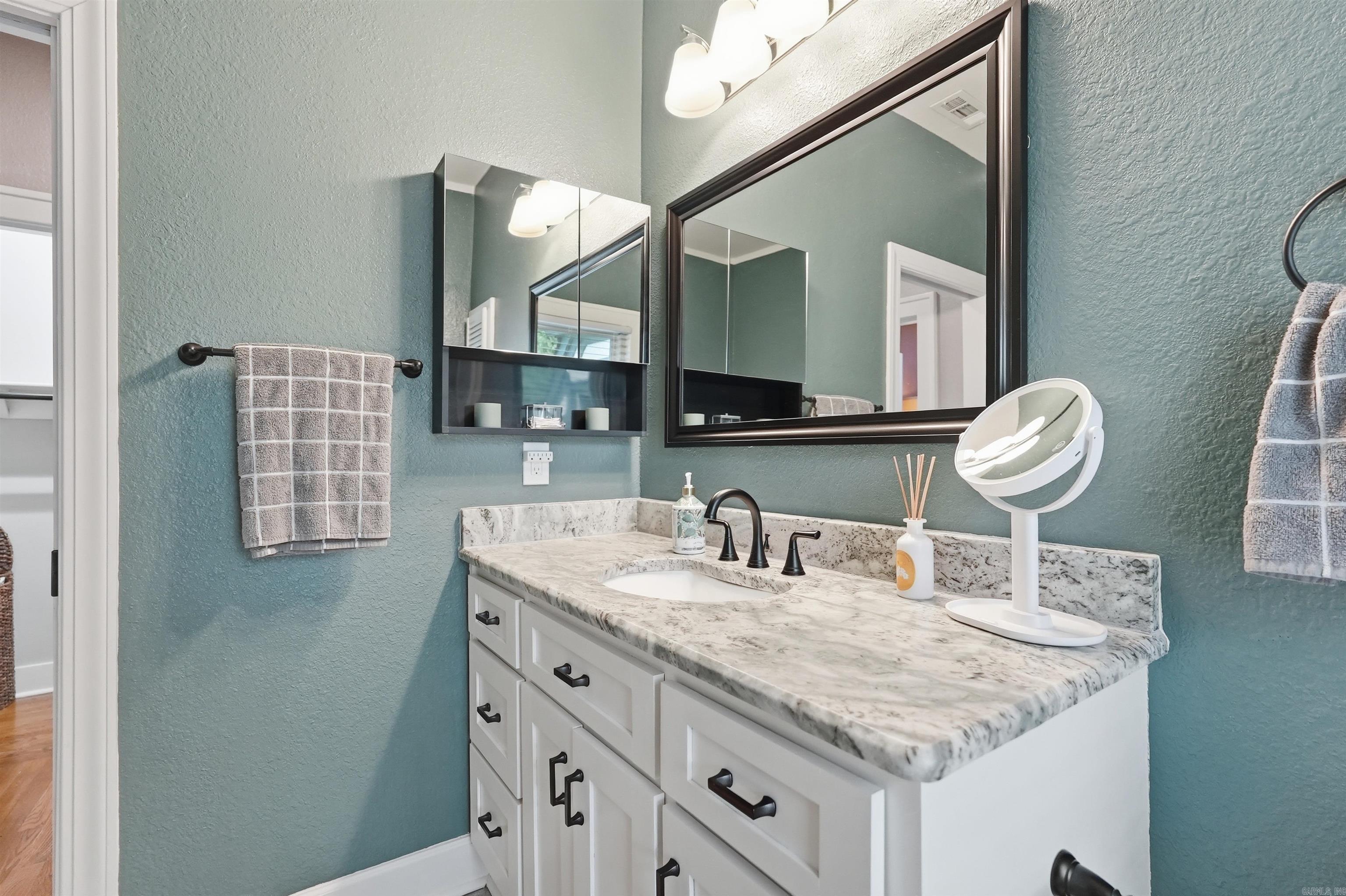 PULASKI HEIGHTS - Residential